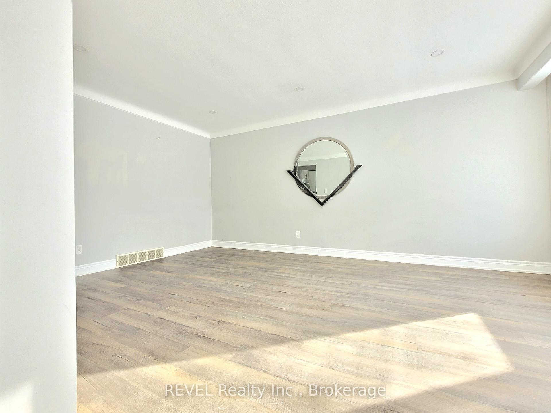 Photo 5 of Unit Upper Level, 558 Bunting Road, St. Catharines, Bunting/Linwell — HOMEH