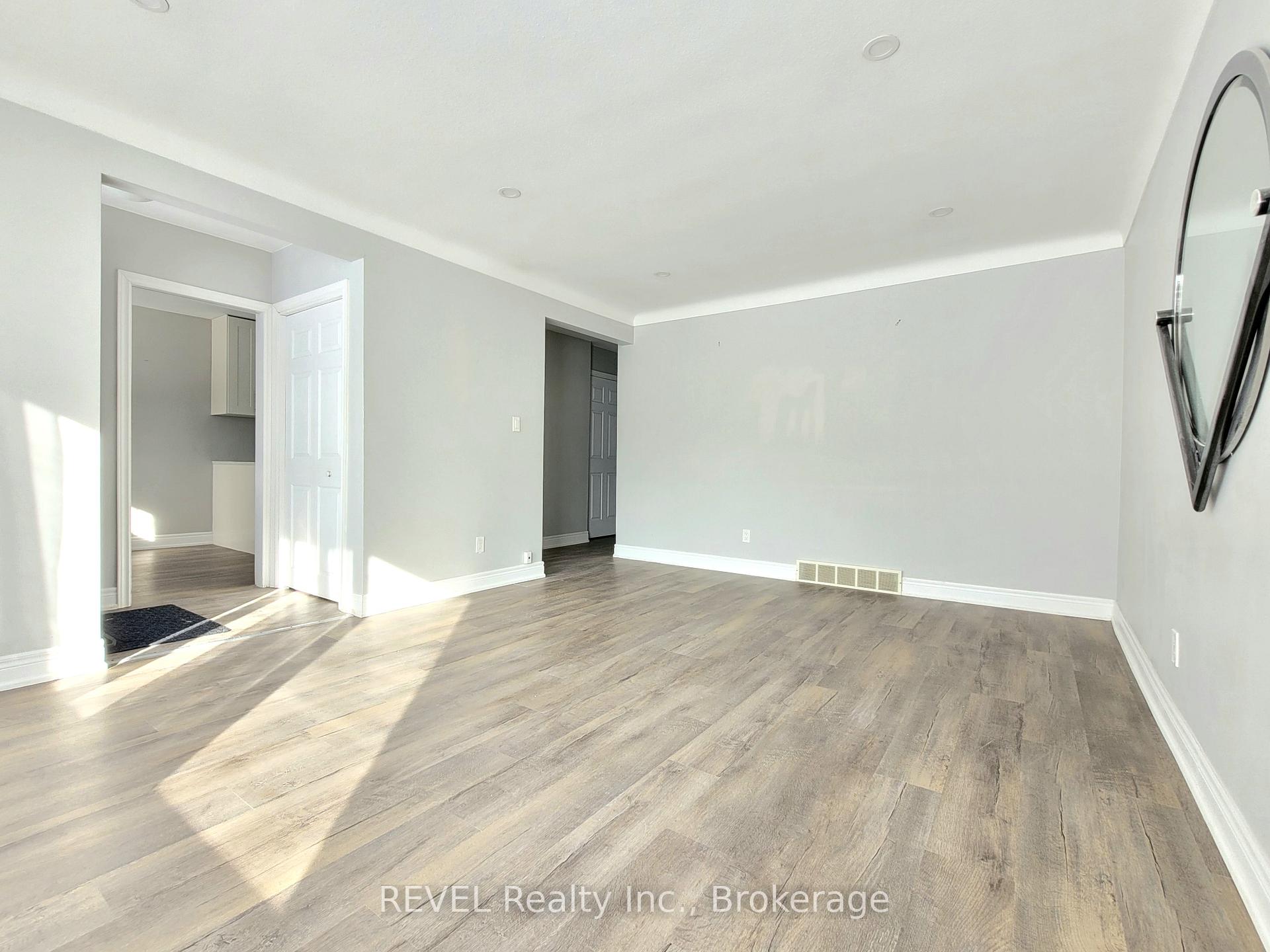 Photo 6 of Unit Upper Level, 558 Bunting Road, St. Catharines, Bunting/Linwell — HOMEH