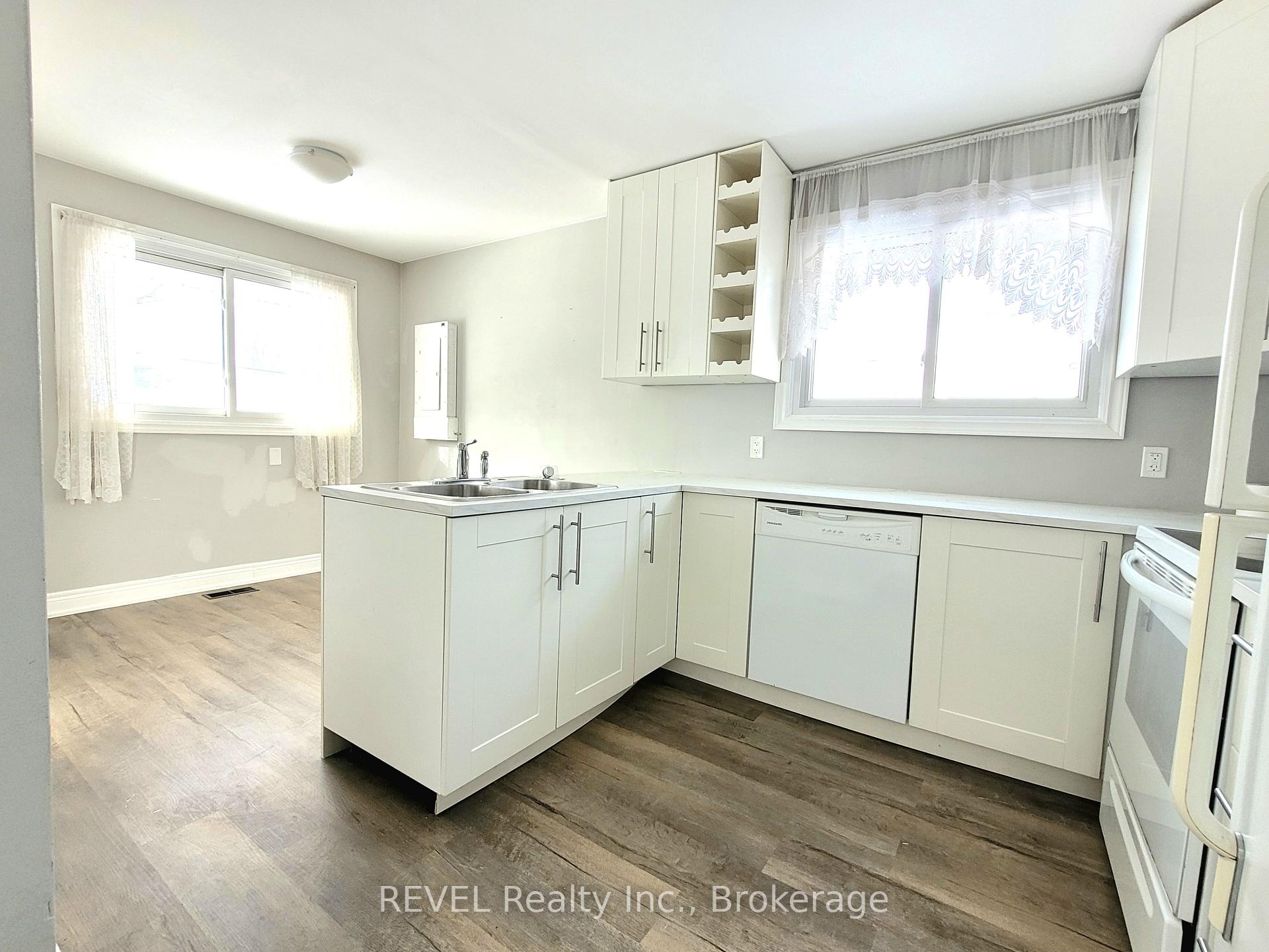 Photo 8 of Unit Upper Level, 558 Bunting Road, St. Catharines, Bunting/Linwell — HOMEH