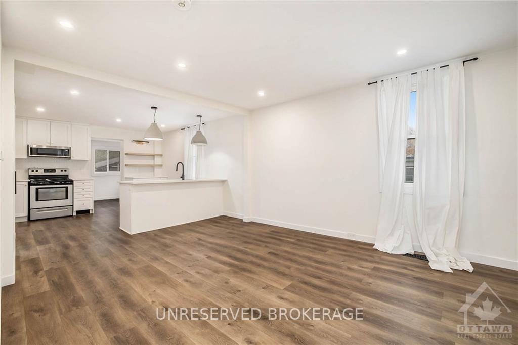 Photo 5 of Unit B, 32 Colonel Murray Street, Ottawa, Richmond — HOMEH