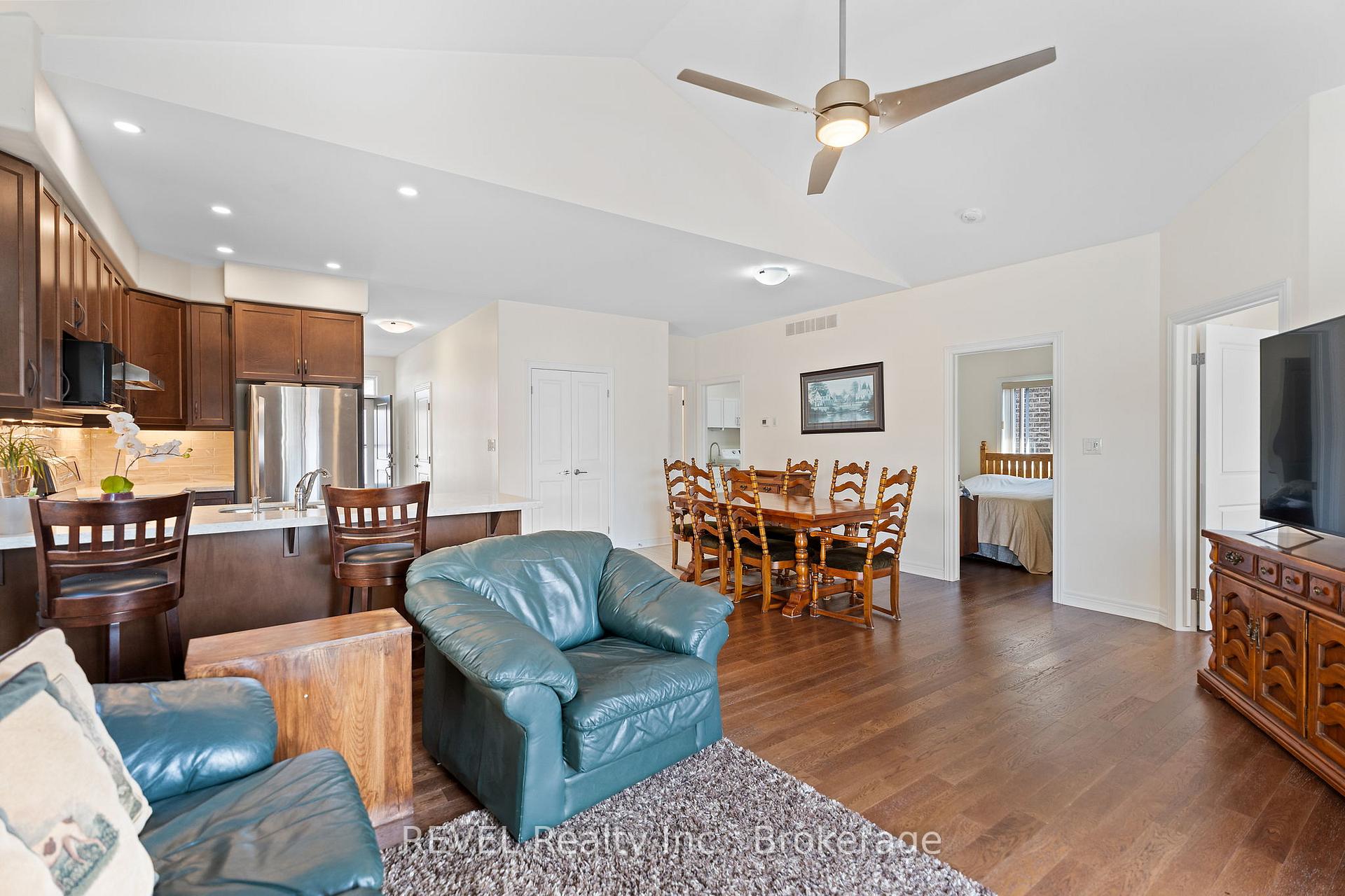 Photo 13 of 11 Berkshire Drive, St. Catharines, Carlton/Bunting — HOMEH
