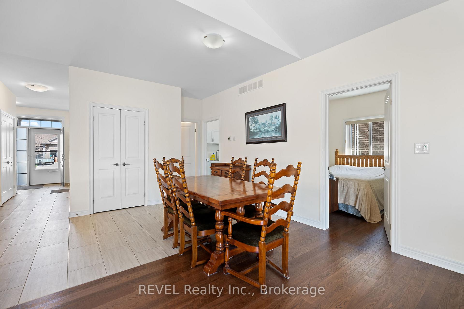 Photo 15 of 11 Berkshire Drive, St. Catharines, Carlton/Bunting — HOMEH