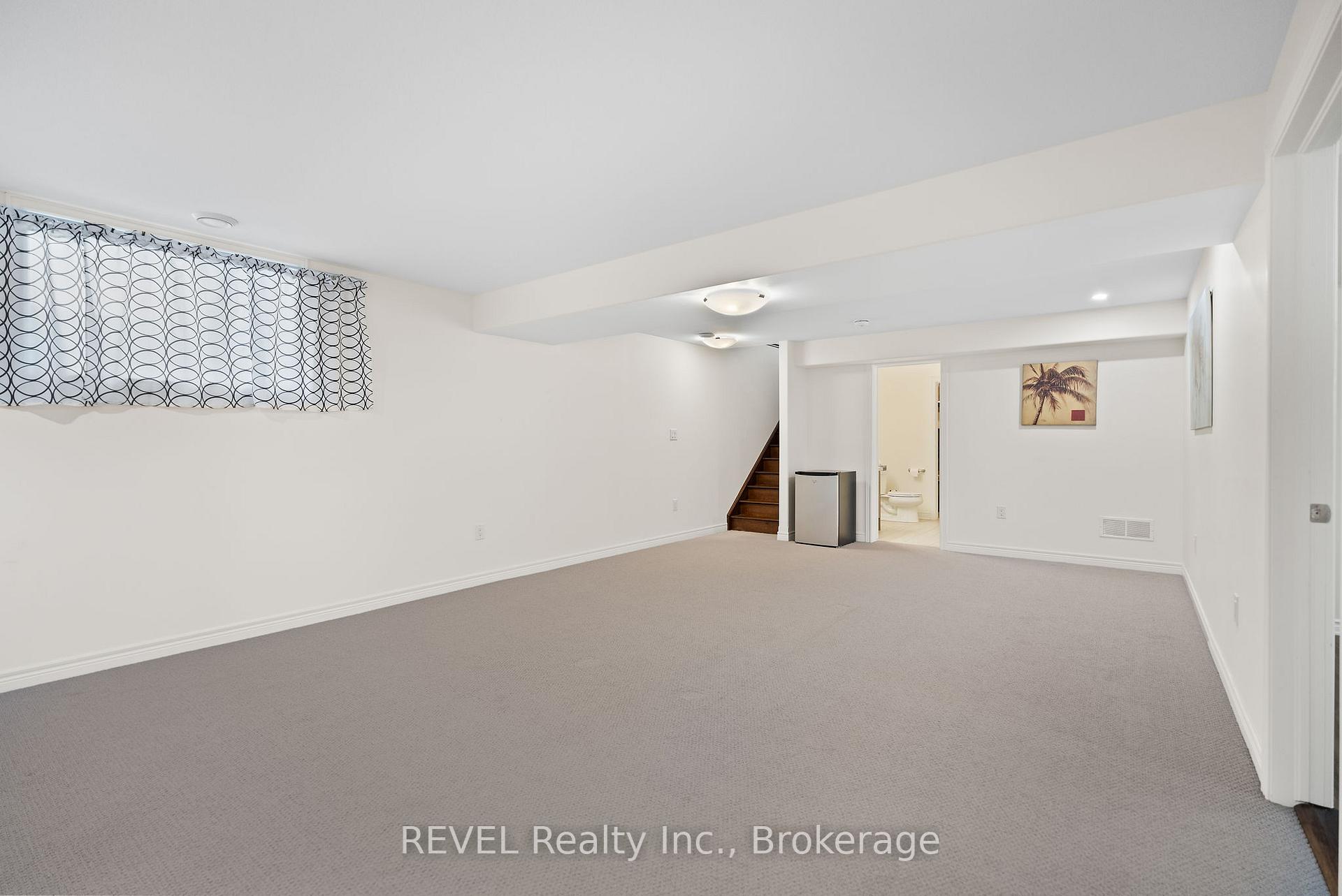 Photo 24 of 11 Berkshire Drive, St. Catharines, Carlton/Bunting — HOMEH