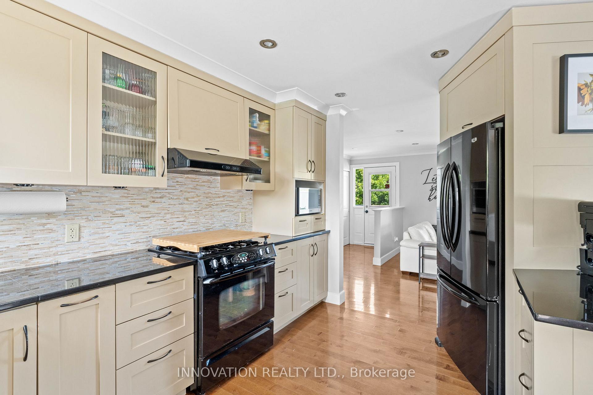 Photo 11 of 77 Colonel Murray Street, Ottawa, Richmond — HOMEH
