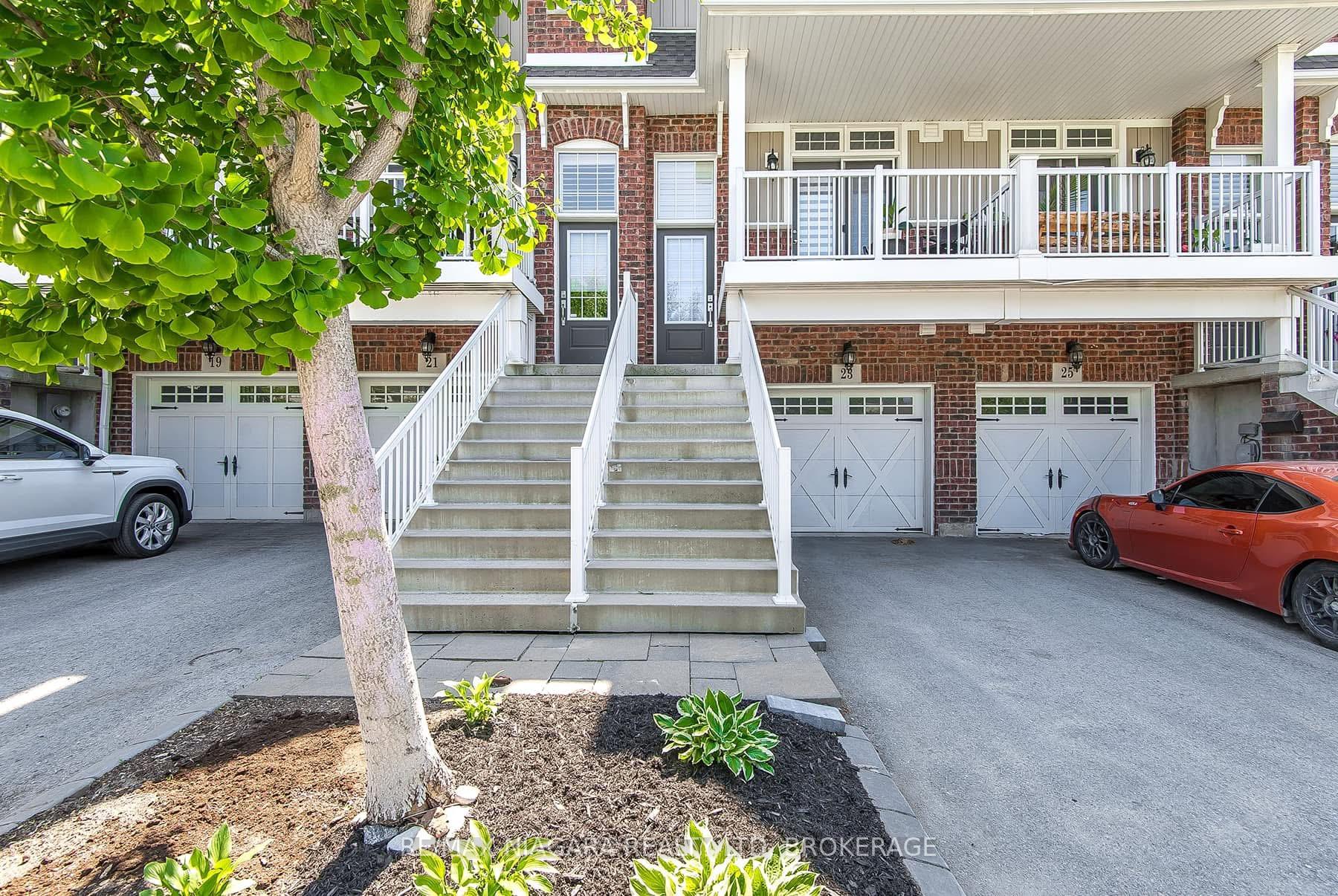 Photo 4 of 23 Durksen Drive, St. Catharines, Downtown — HOMEH
