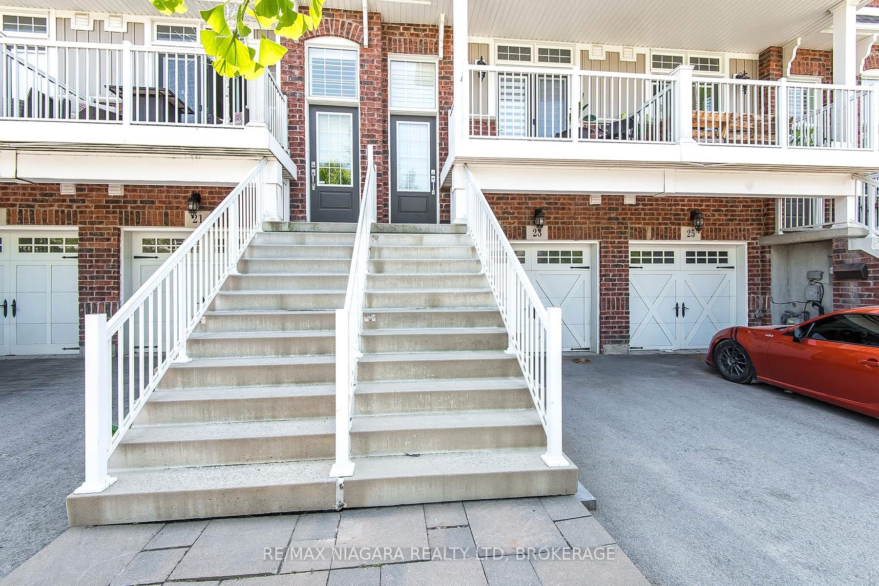 Photo 5 of 23 Durksen Drive, St. Catharines, Downtown — HOMEH