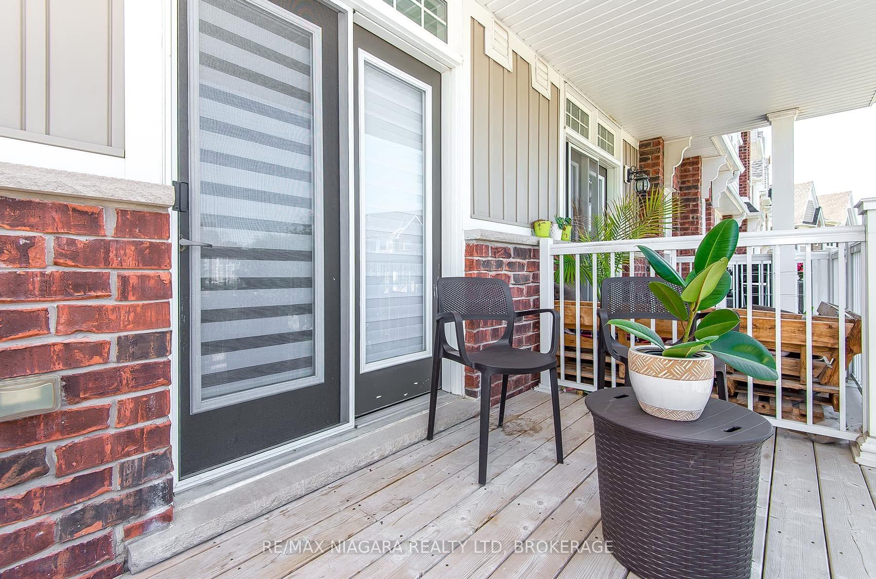 Photo 8 of 23 Durksen Drive, St. Catharines, Downtown — HOMEH