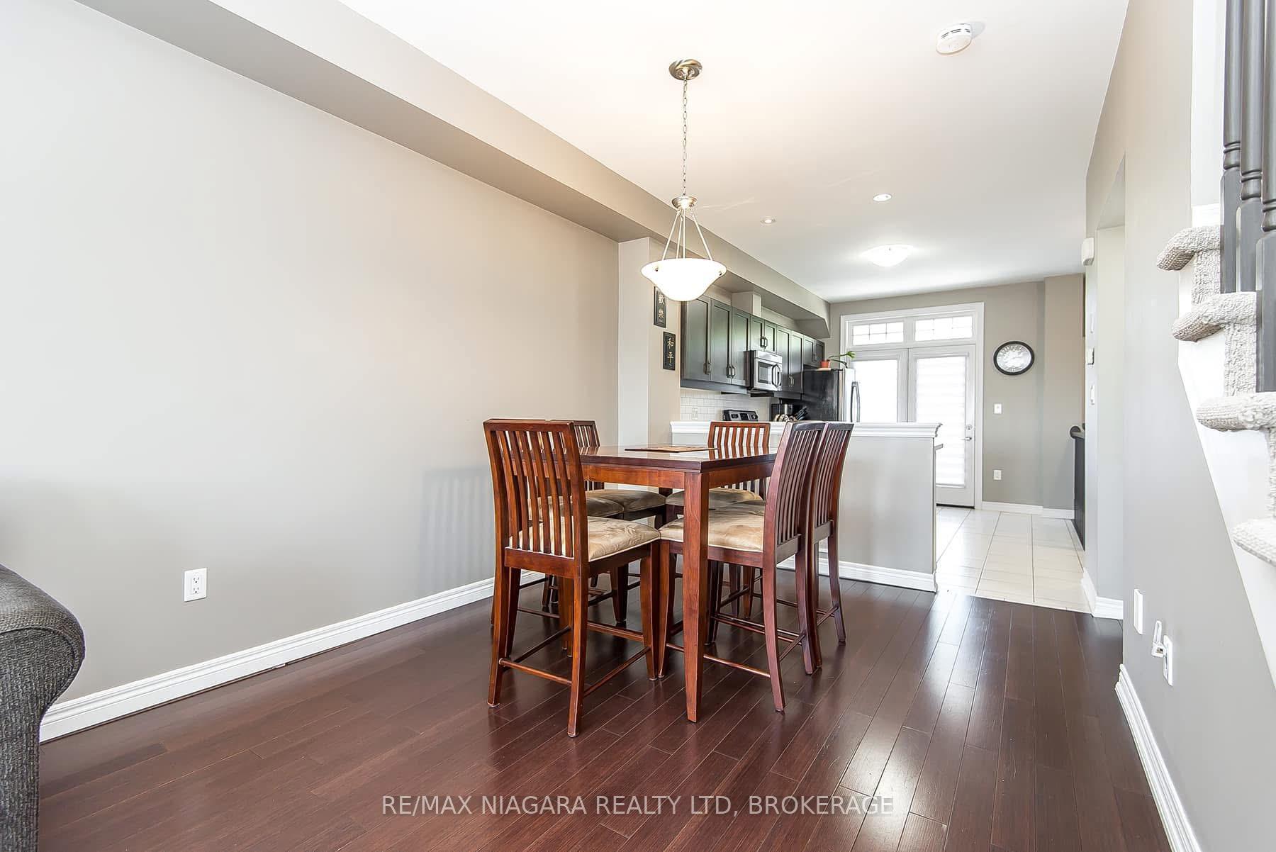 Photo 13 of 23 Durksen Drive, St. Catharines, Downtown — HOMEH