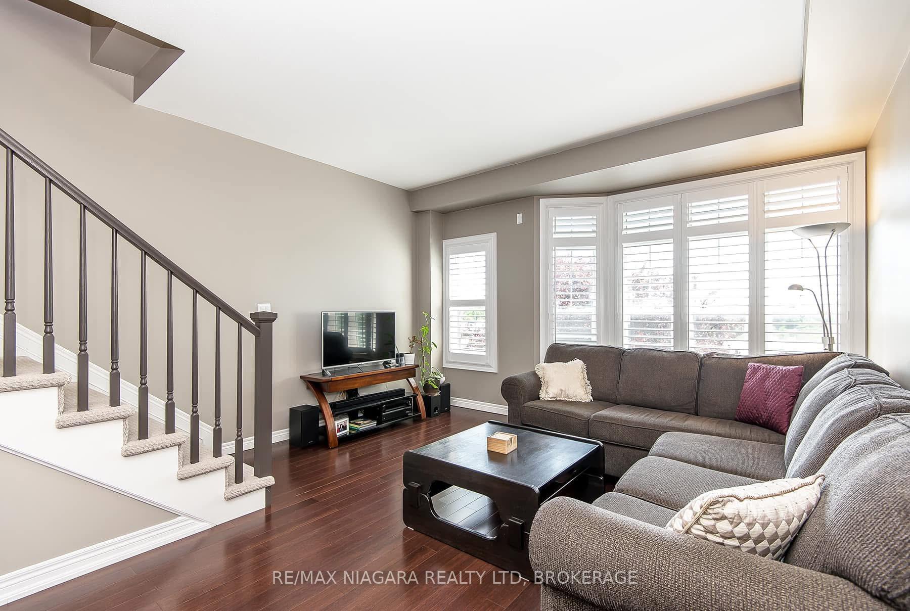 Photo 16 of 23 Durksen Drive, St. Catharines, Downtown — HOMEH