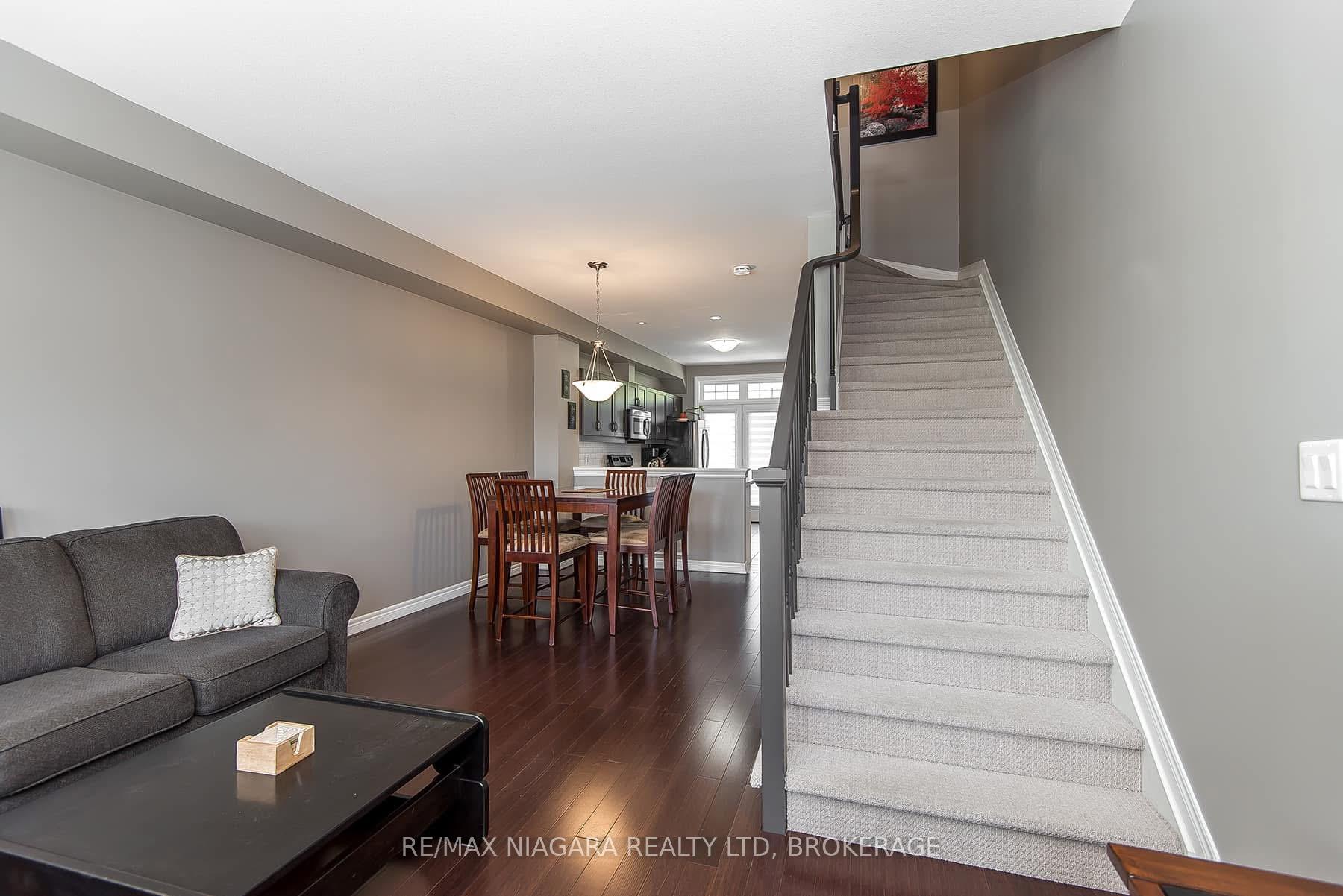 Photo 18 of 23 Durksen Drive, St. Catharines, Downtown — HOMEH