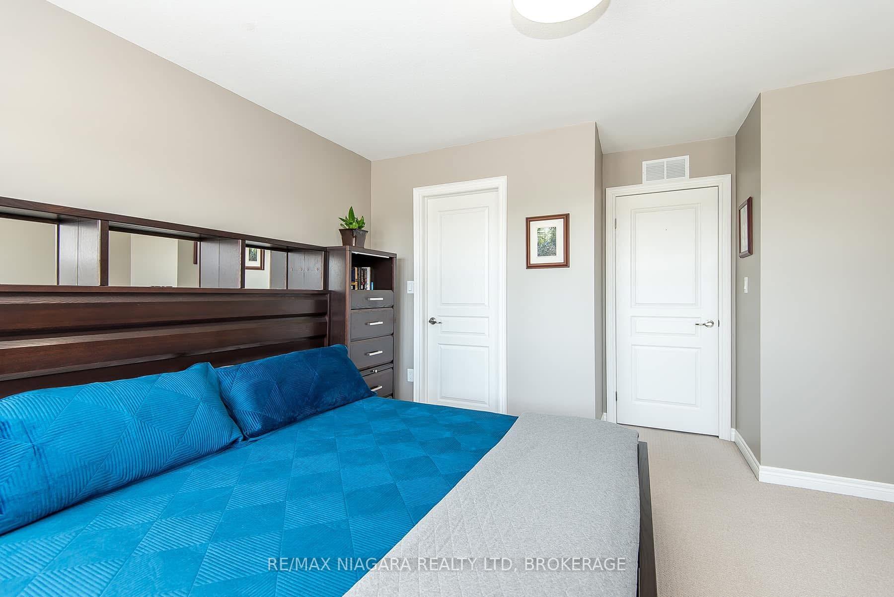 Photo 20 of 23 Durksen Drive, St. Catharines, Downtown — HOMEH
