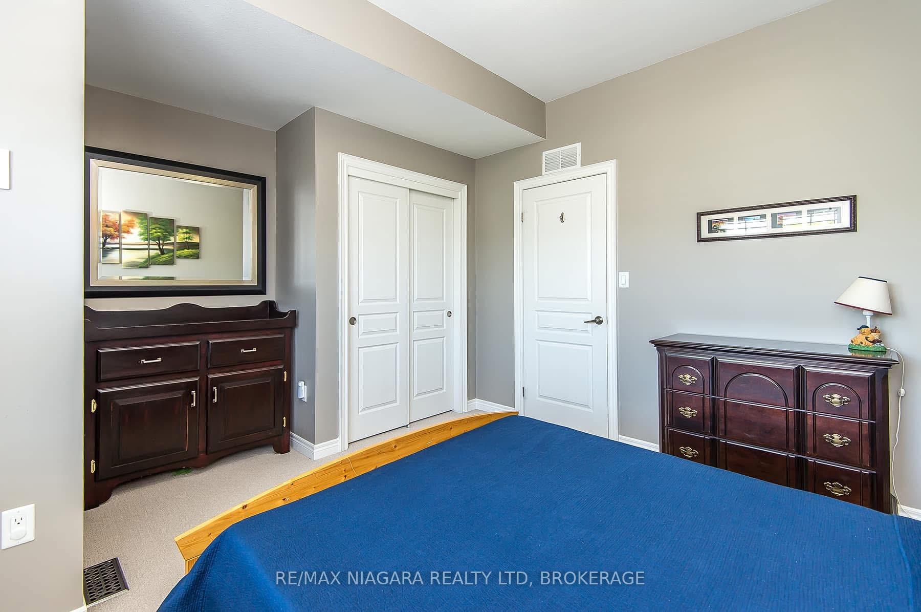 Photo 24 of 23 Durksen Drive, St. Catharines, Downtown — HOMEH