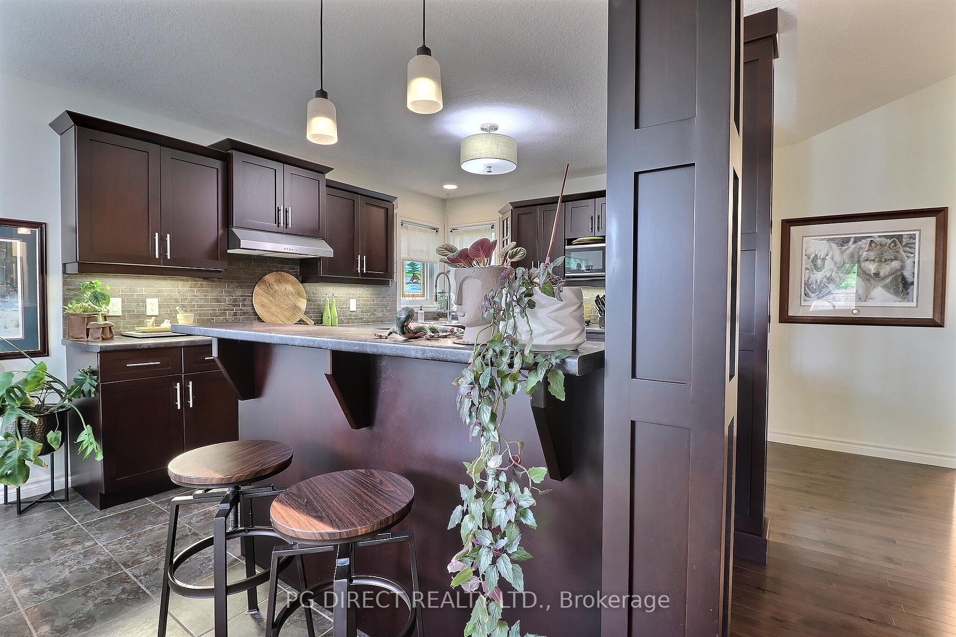 Photo 6 of 8 Primrose Court, St. Thomas — HOMEH