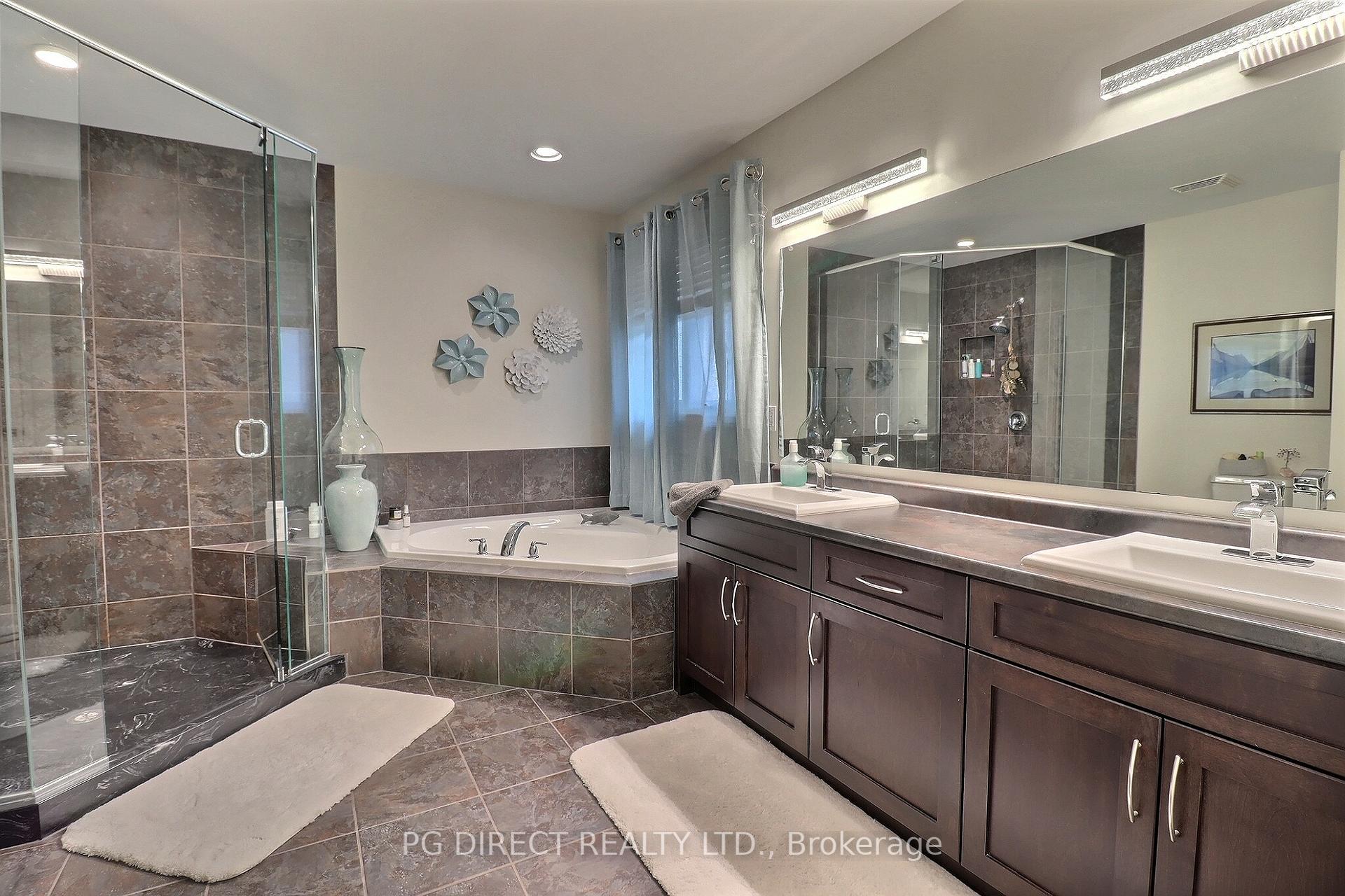 Photo 11 of 8 Primrose Court, St. Thomas — HOMEH