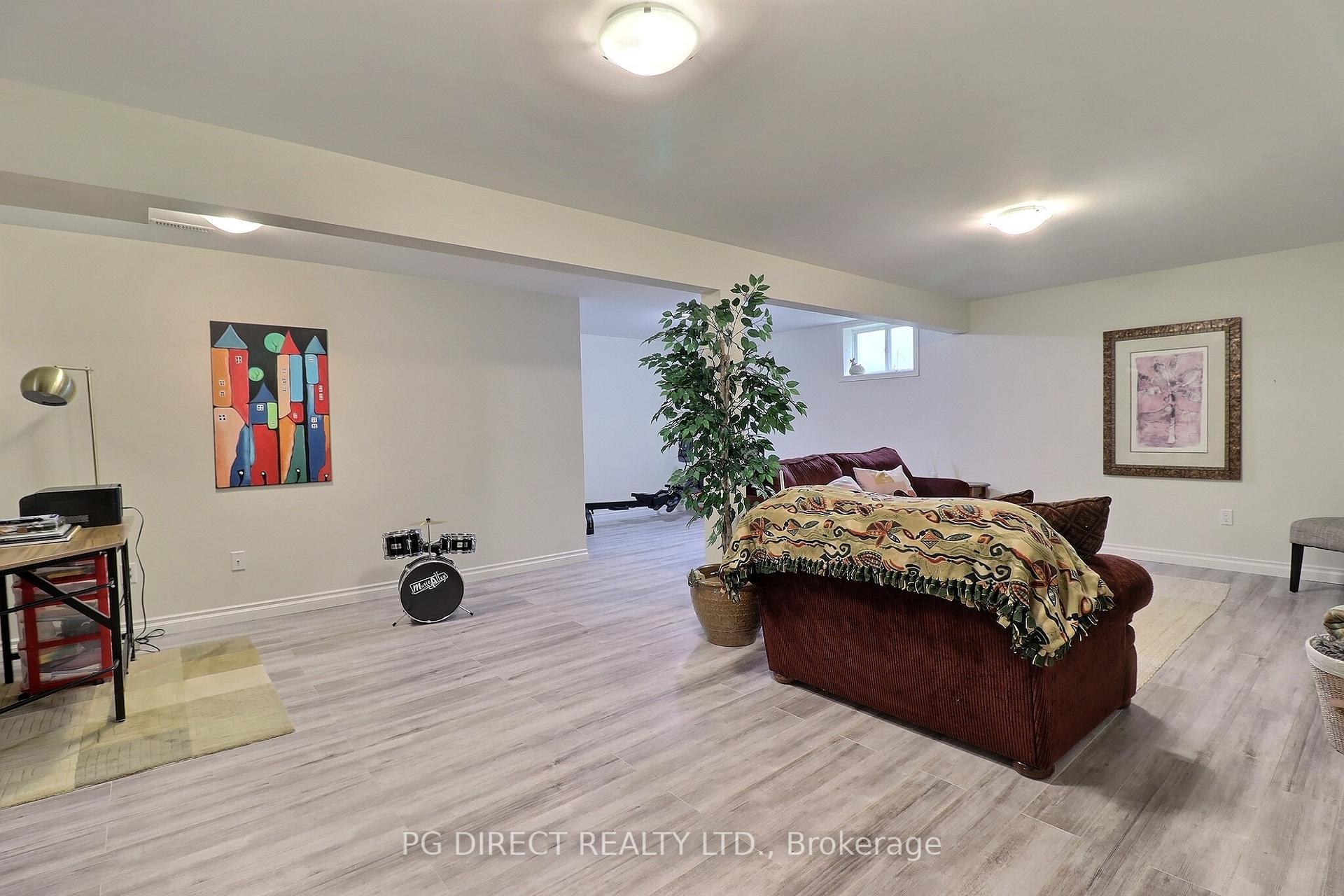 Photo 15 of 8 Primrose Court, St. Thomas — HOMEH