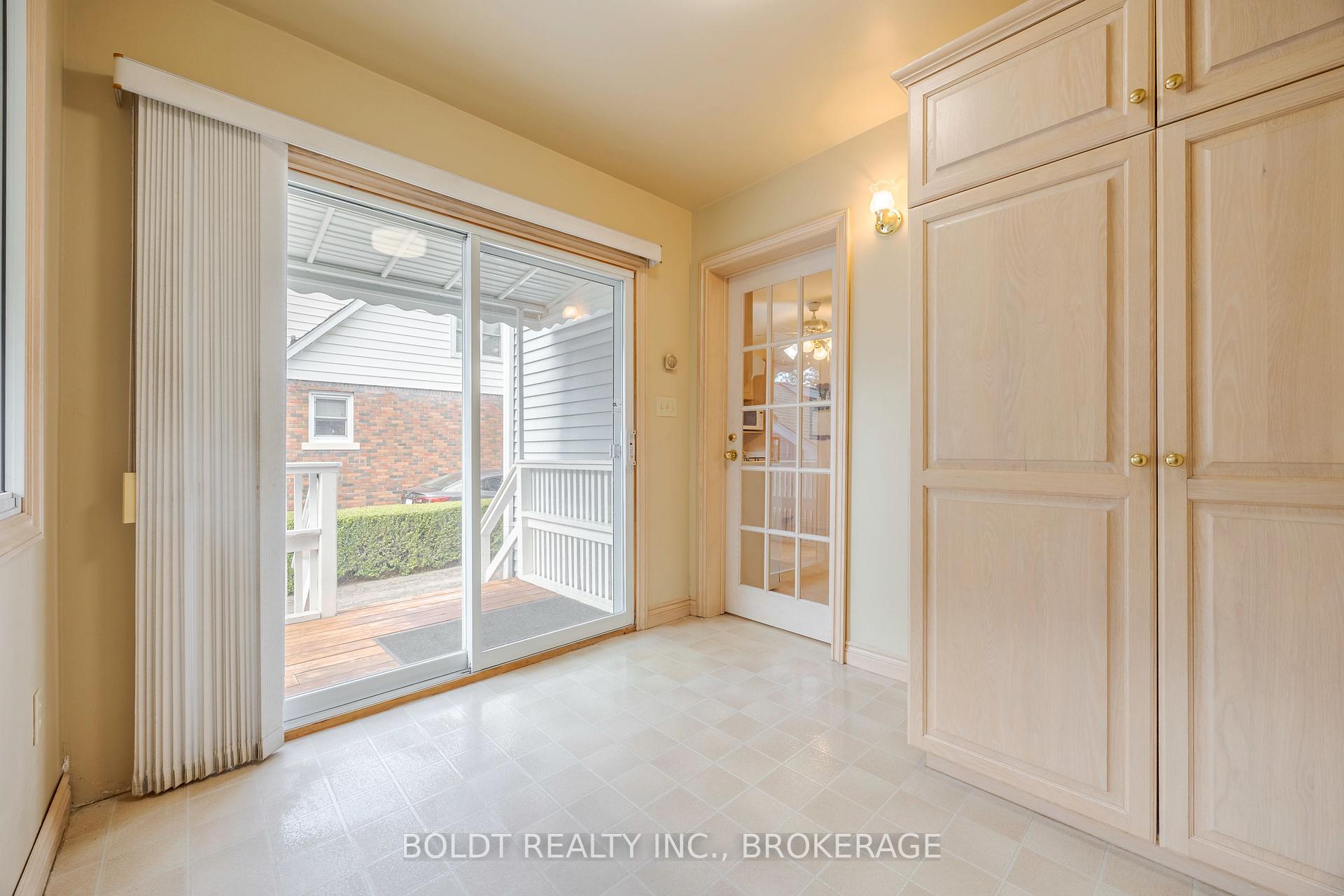 Photo 15 of 39 Lorne Street, St. Catharines, E. Chester — HOMEH