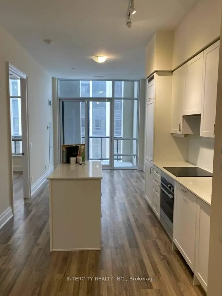 Photo 7 of Unit Ph04, 9085 Jane Street, Vaughan, Concord — HOMEH