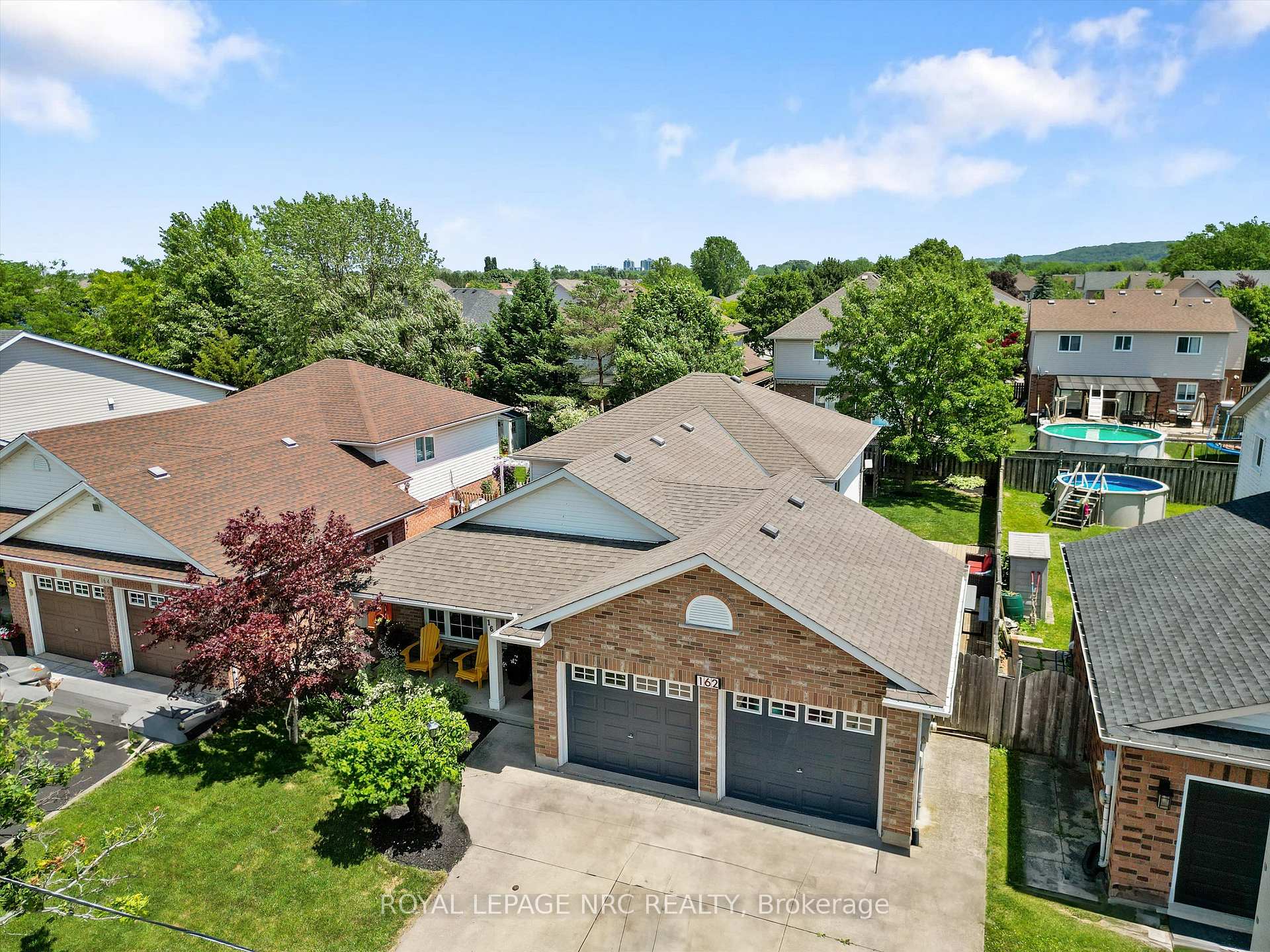 Photo 2 of 162 Vansickle Road, St. Catharines, Rykert/Vansickle — HOMEH