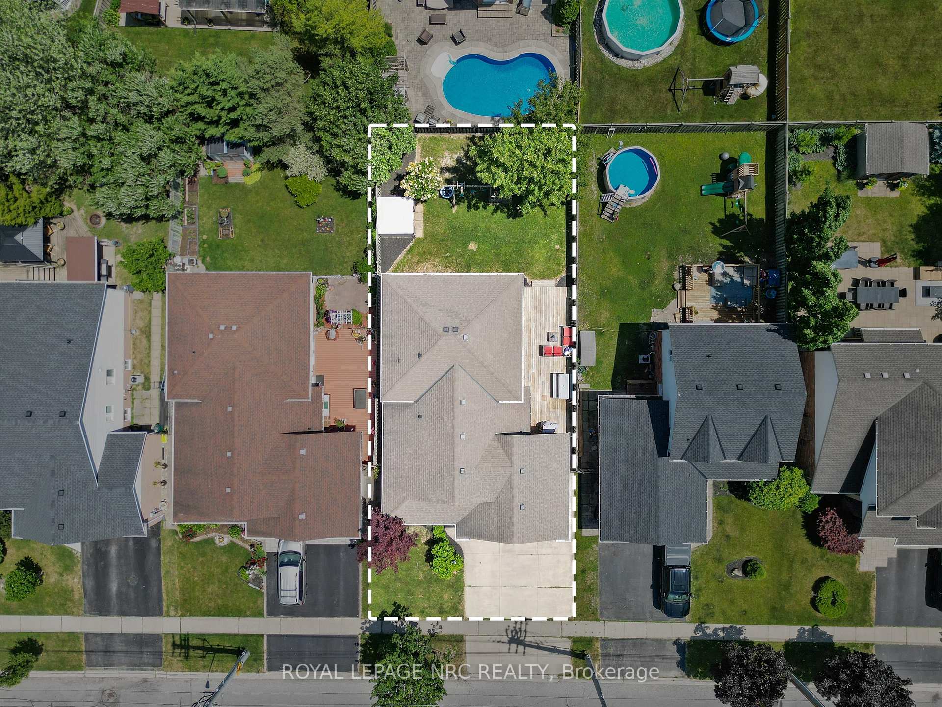 Photo 3 of 162 Vansickle Road, St. Catharines, Rykert/Vansickle — HOMEH