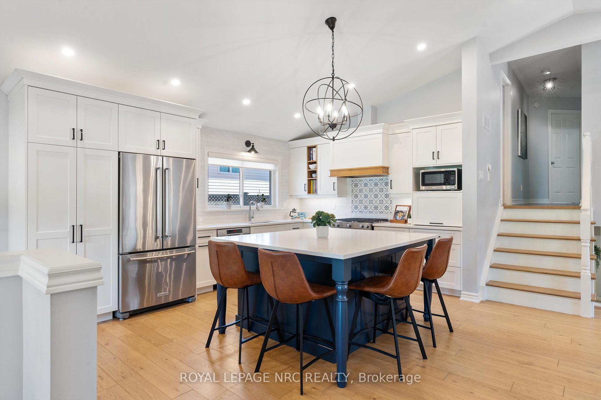 Photo 5 of 162 Vansickle Road, St. Catharines, Rykert/Vansickle — HOMEH