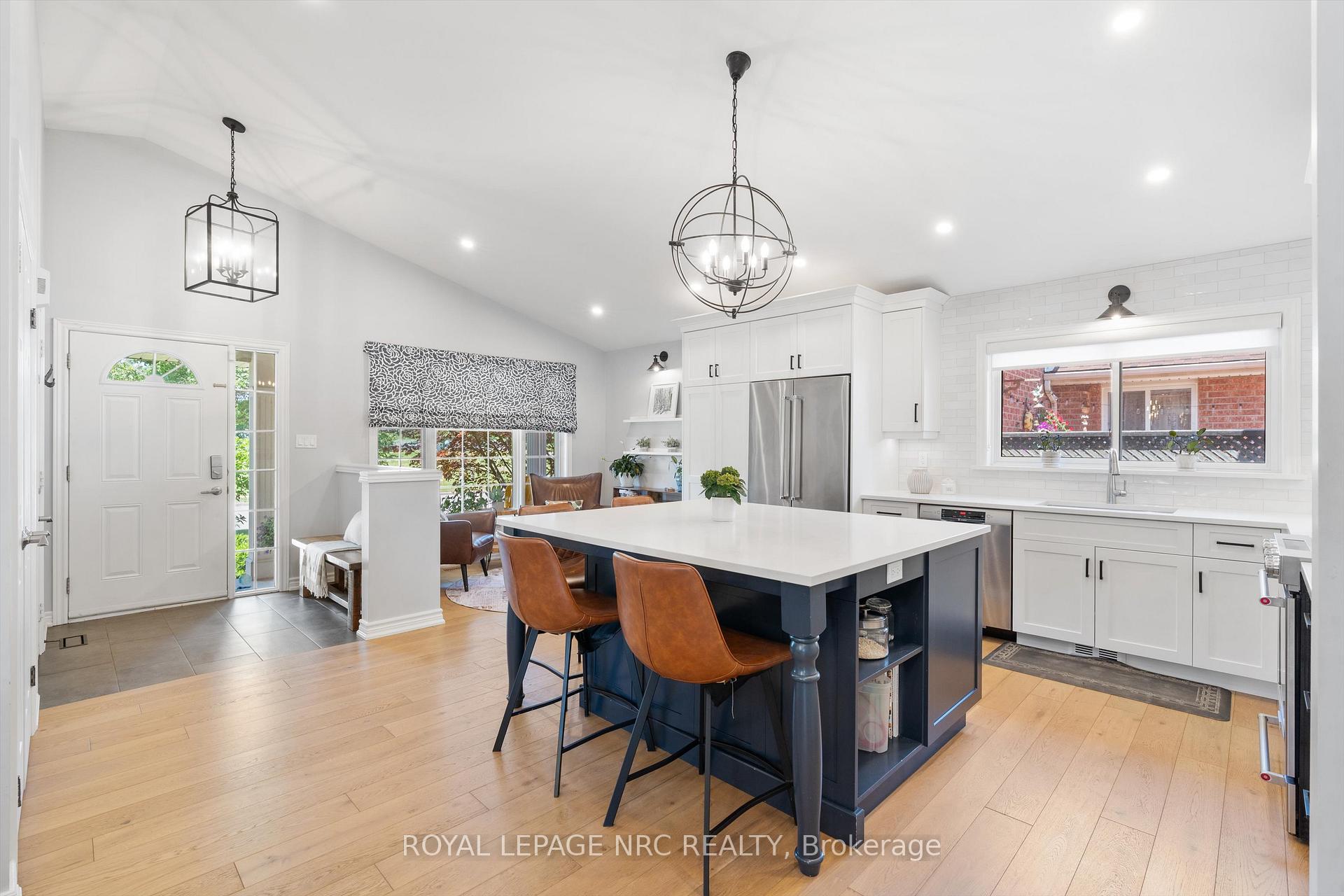 Photo 6 of 162 Vansickle Road, St. Catharines, Rykert/Vansickle — HOMEH