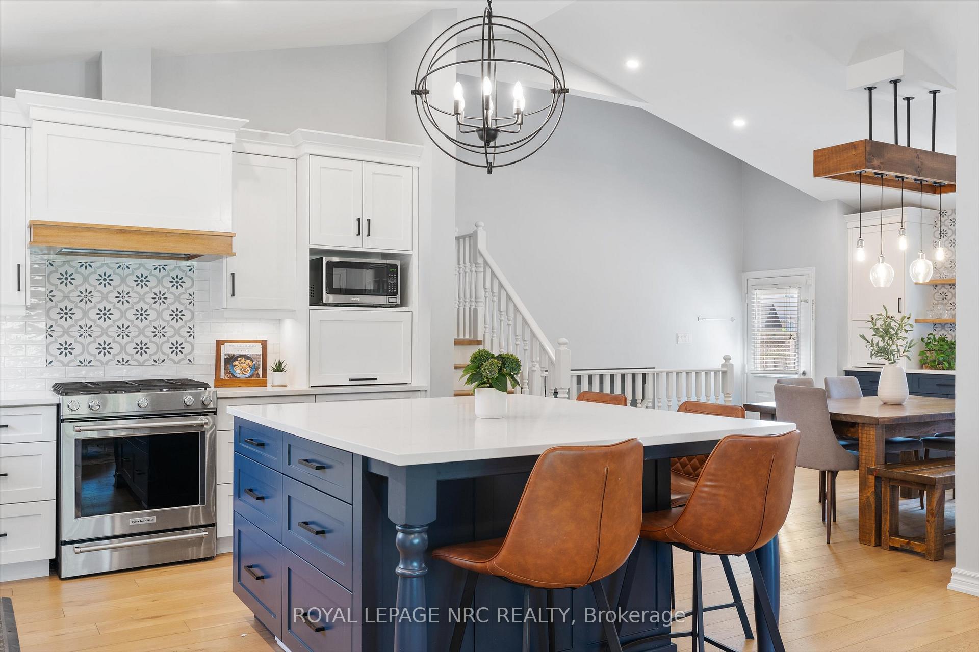 Photo 7 of 162 Vansickle Road, St. Catharines, Rykert/Vansickle — HOMEH