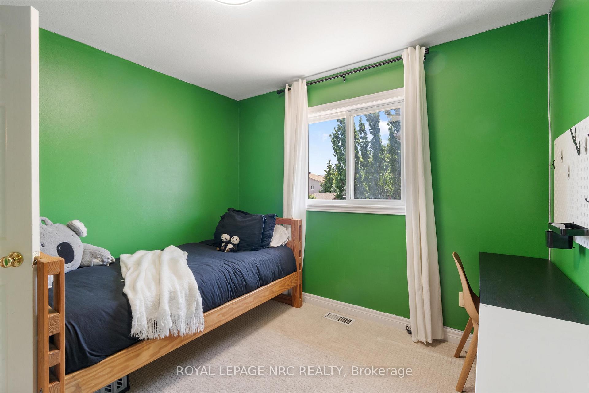 Photo 20 of 162 Vansickle Road, St. Catharines, Rykert/Vansickle — HOMEH
