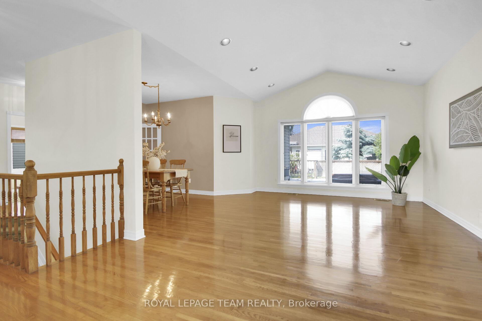 Photo 9 of 41 Jacqueline Crescent, Ottawa, Stittsville (Central) — HOMEH