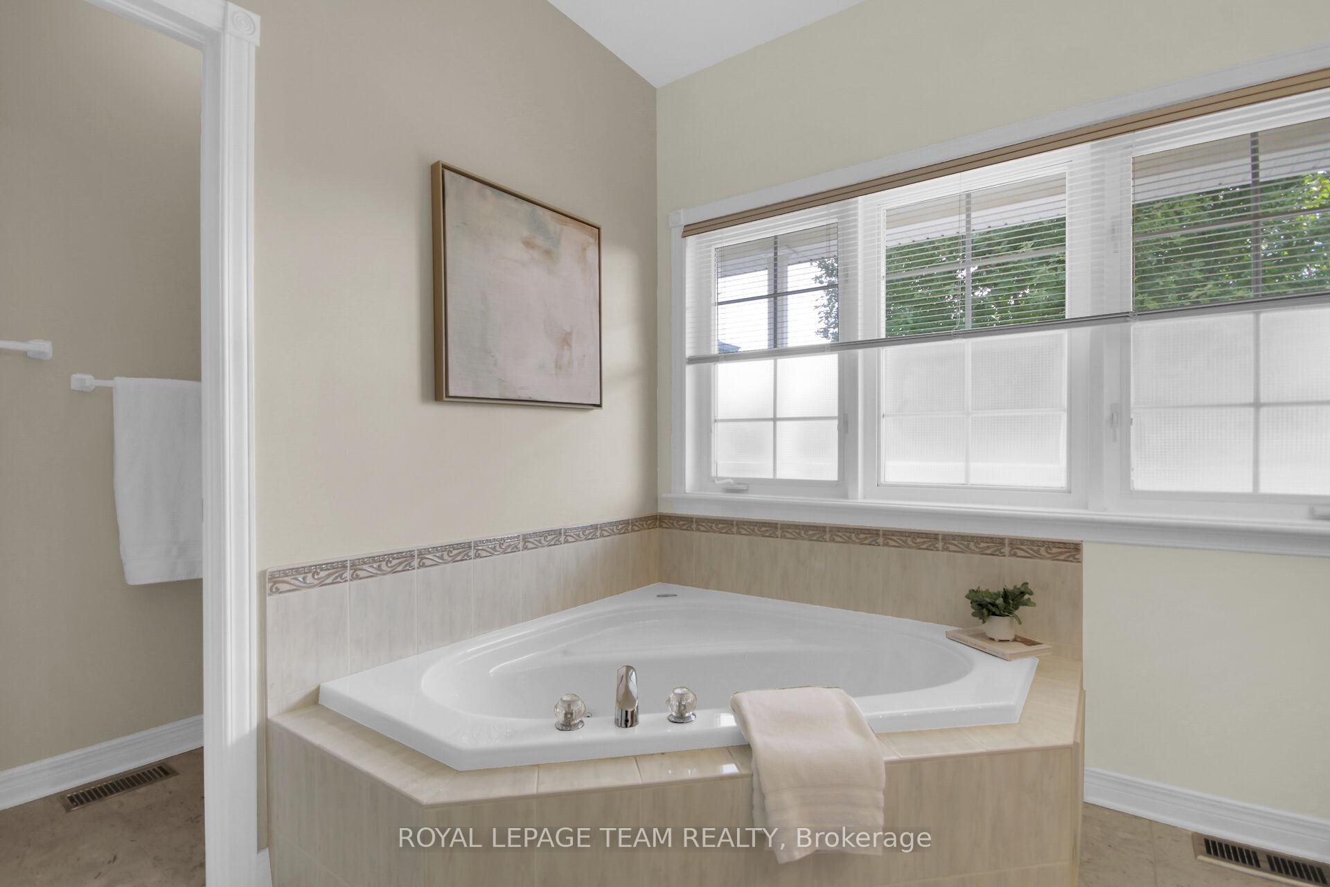 Photo 28 of 41 Jacqueline Crescent, Ottawa, Stittsville (Central) — HOMEH