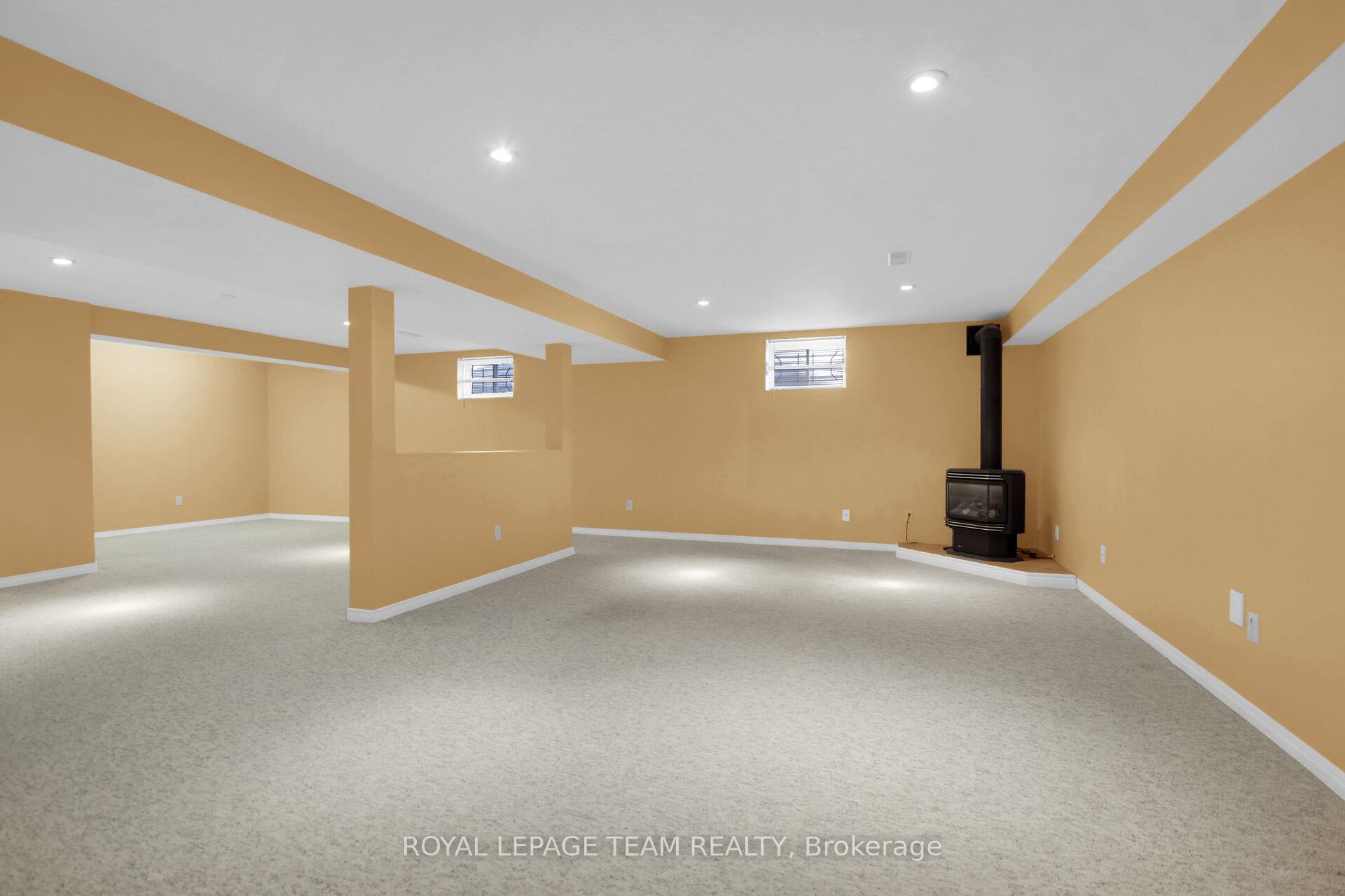 Photo 36 of 41 Jacqueline Crescent, Ottawa, Stittsville (Central) — HOMEH