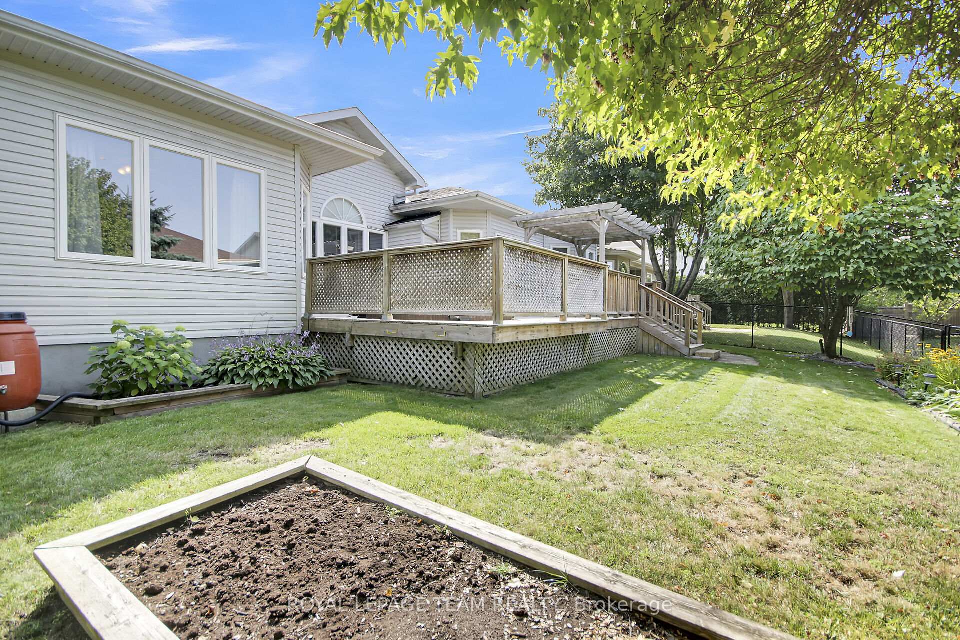 Photo 48 of 41 Jacqueline Crescent, Ottawa, Stittsville (Central) — HOMEH