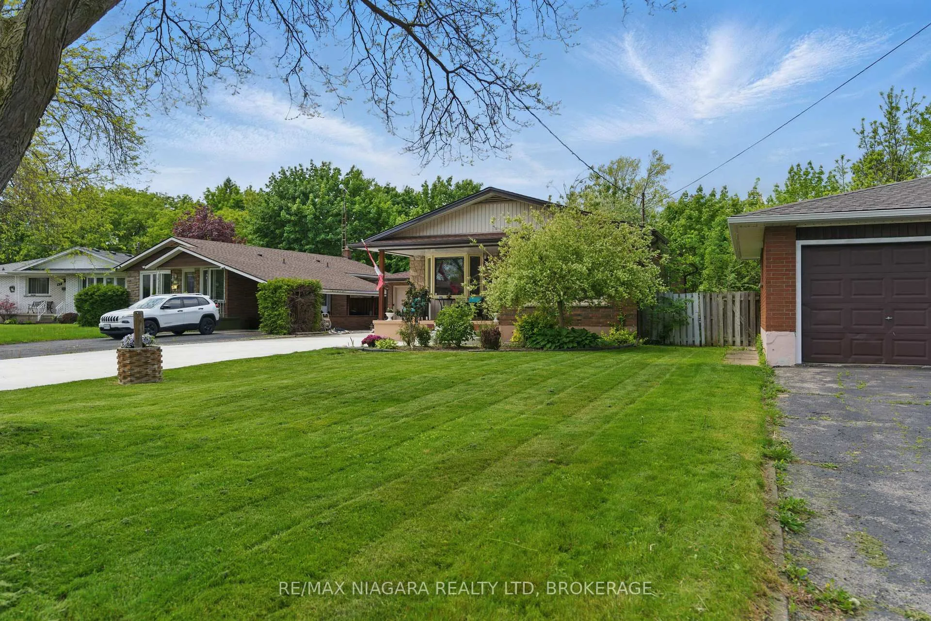 Photo 27 of 84 Regent Drive, St. Catharines, Vine/Linwell — HOMEH