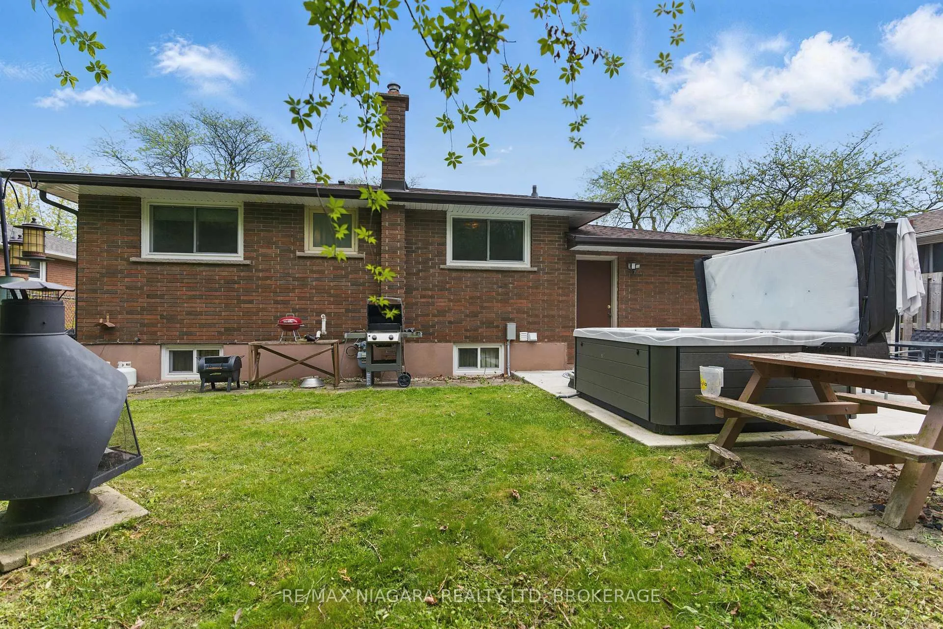 Photo 40 of 84 Regent Drive, St. Catharines, Vine/Linwell — HOMEH
