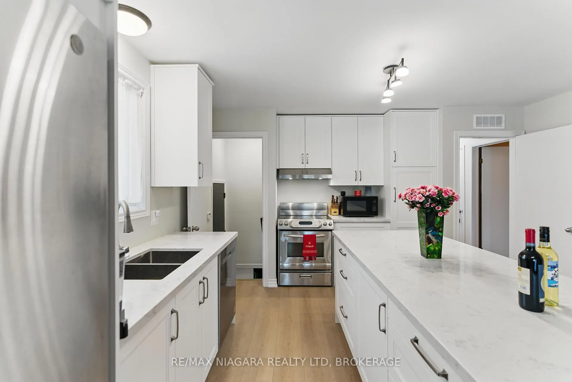 Photo 95 of 84 Regent Drive, St. Catharines, Vine/Linwell — HOMEH