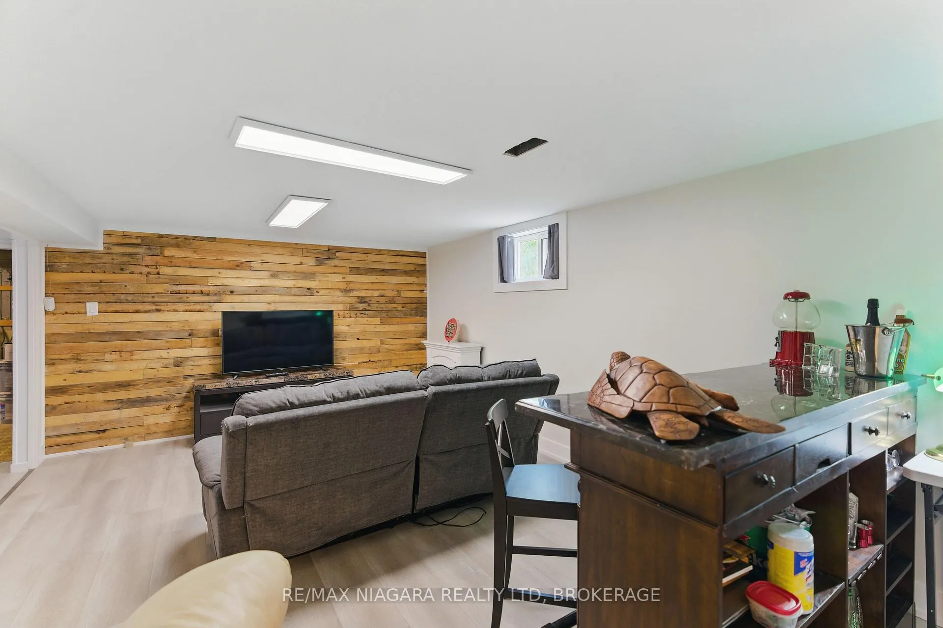 Photo 207 of 84 Regent Drive, St. Catharines, Vine/Linwell — HOMEH