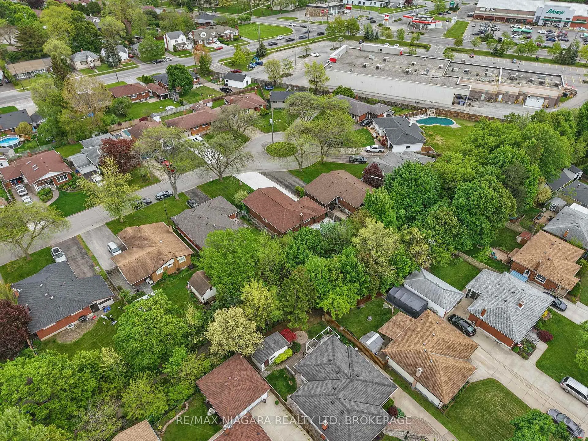 Photo 246 of 84 Regent Drive, St. Catharines, Vine/Linwell — HOMEH