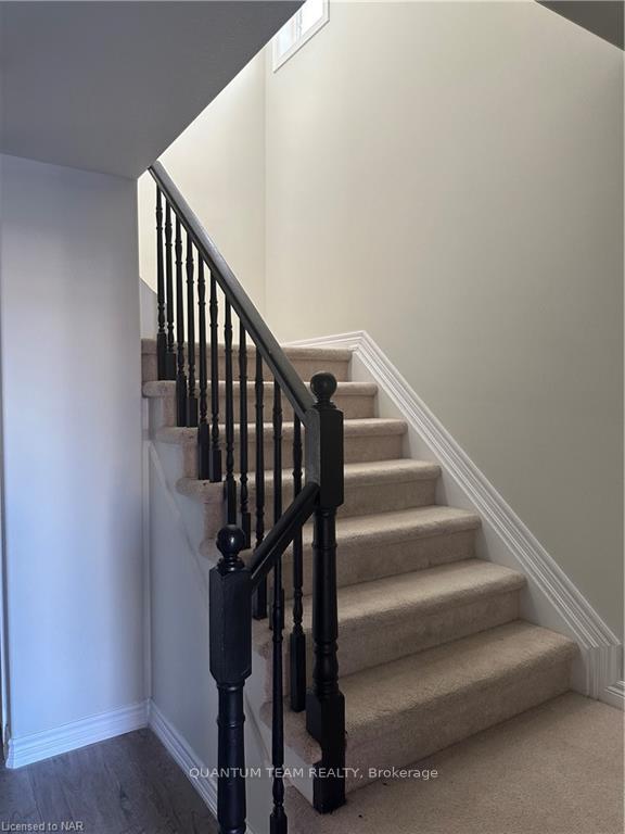 Photo 3 of Unit upper, 4 C Dixie Road, St. Catharines, Fairview — HOMEH