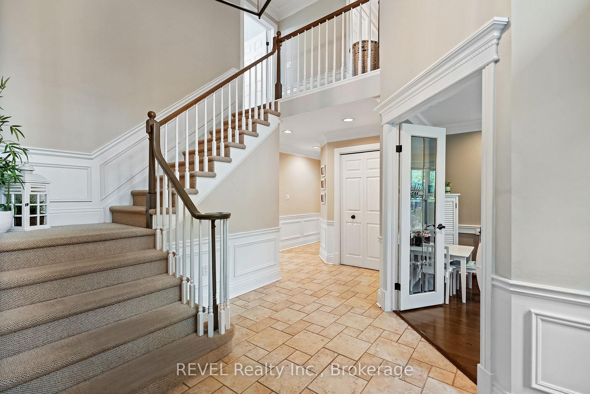 Photo 5 of 13 Breckenridge Boulevard, St. Catharines, Grapeview — HOMEH