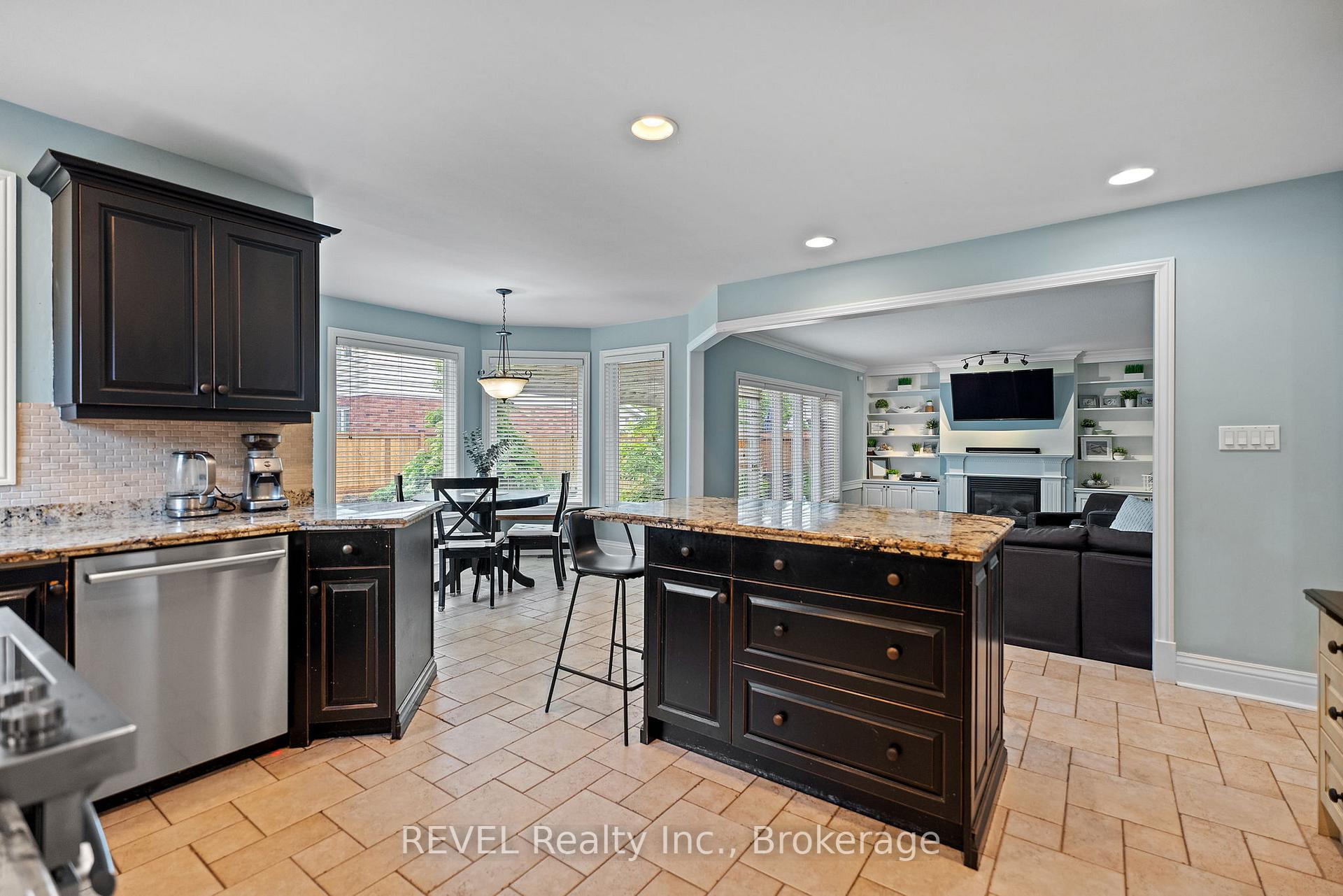 Photo 10 of 13 Breckenridge Boulevard, St. Catharines, Grapeview — HOMEH