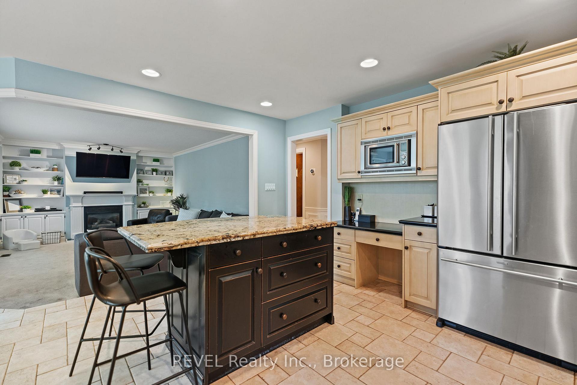 Photo 11 of 13 Breckenridge Boulevard, St. Catharines, Grapeview — HOMEH