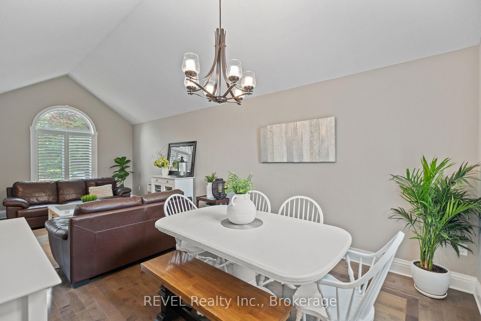 Photo 15 of 13 Breckenridge Boulevard, St. Catharines, Grapeview — HOMEH