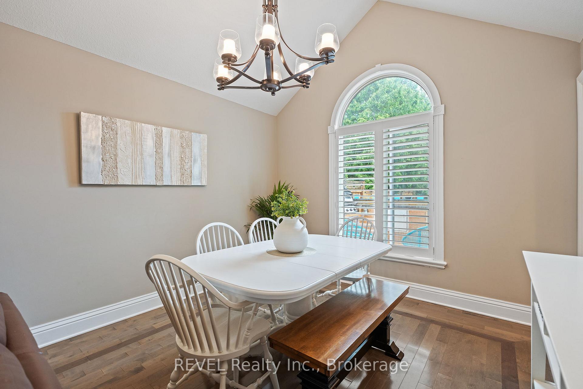 Photo 16 of 13 Breckenridge Boulevard, St. Catharines, Grapeview — HOMEH