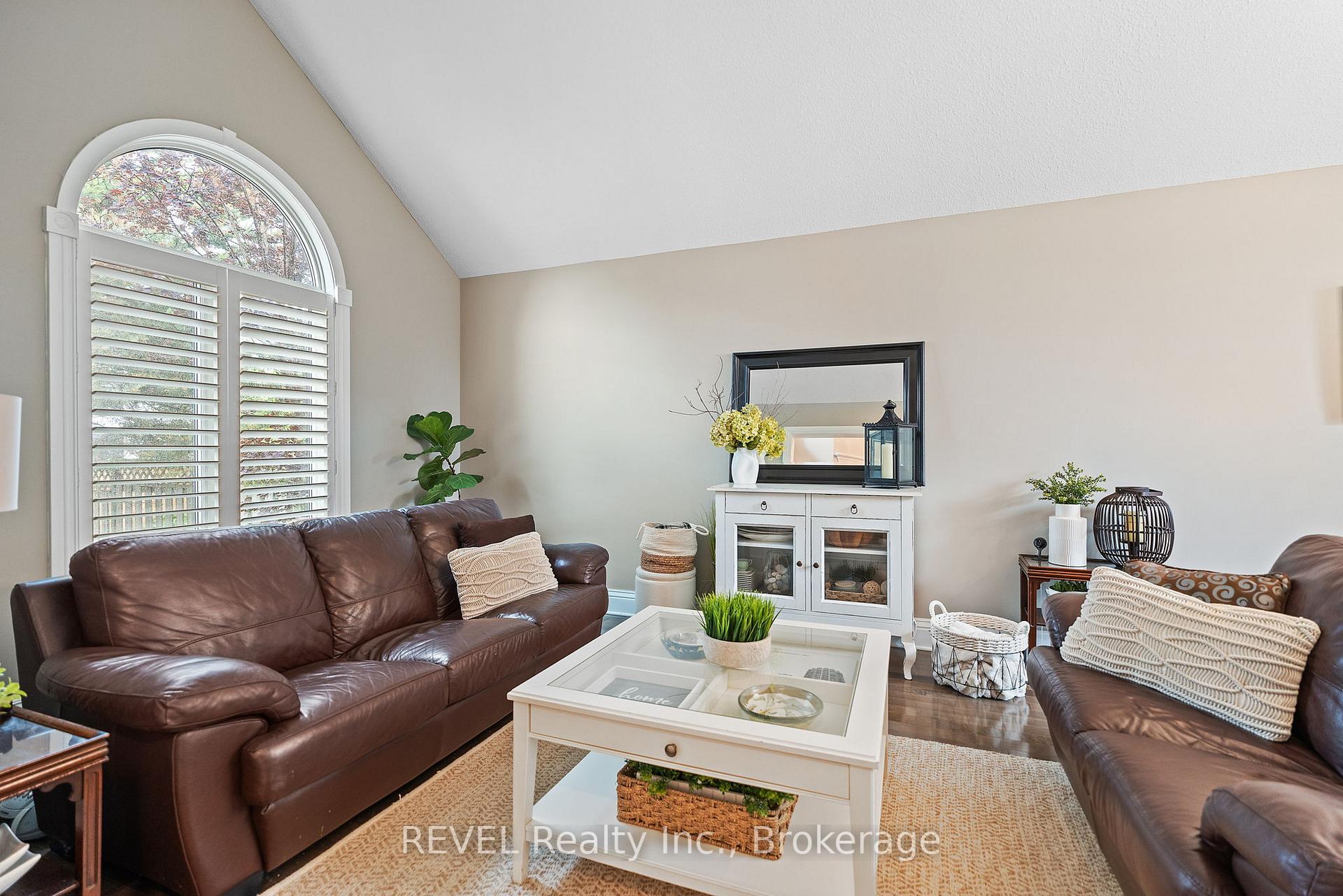 Photo 17 of 13 Breckenridge Boulevard, St. Catharines, Grapeview — HOMEH