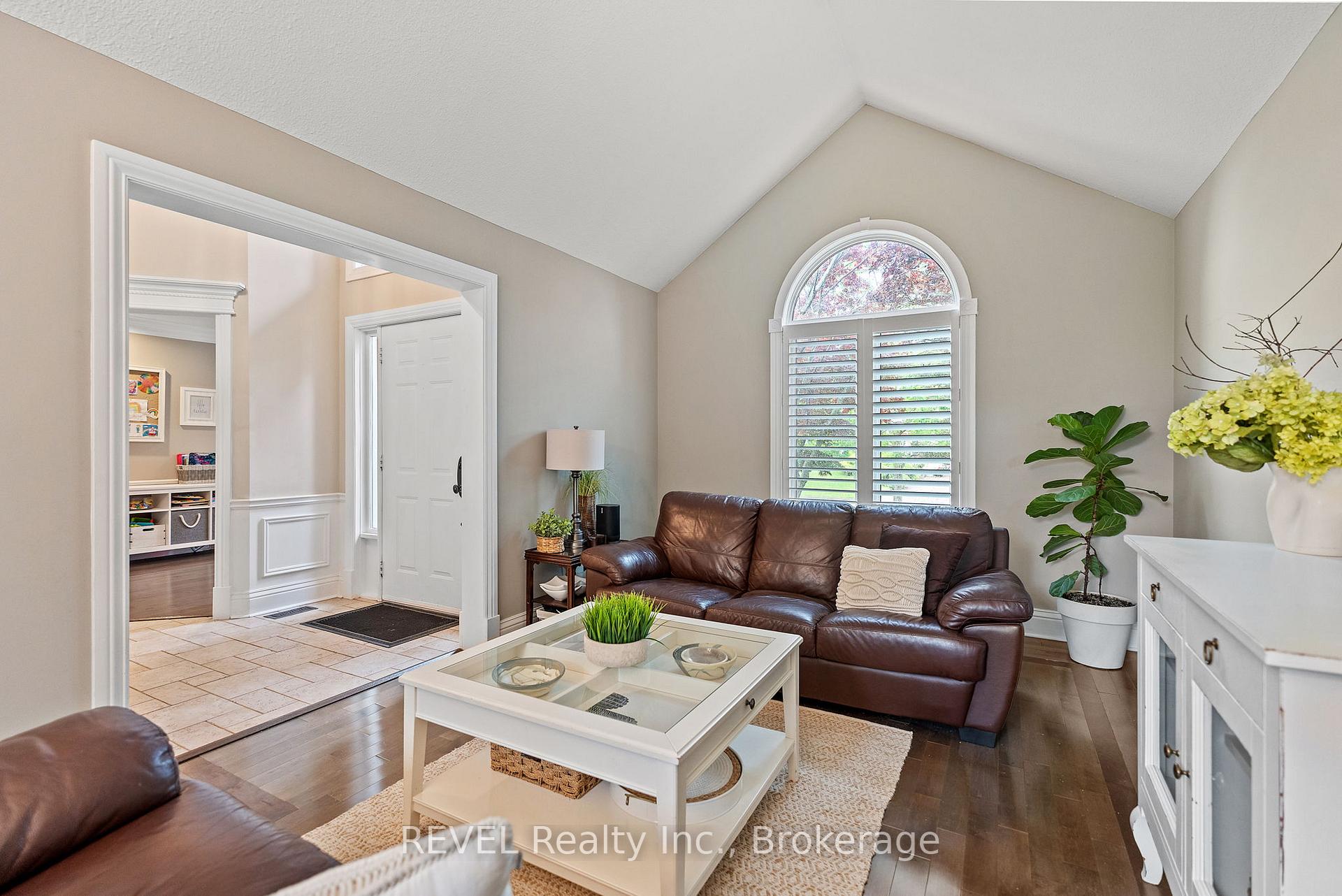 Photo 18 of 13 Breckenridge Boulevard, St. Catharines, Grapeview — HOMEH