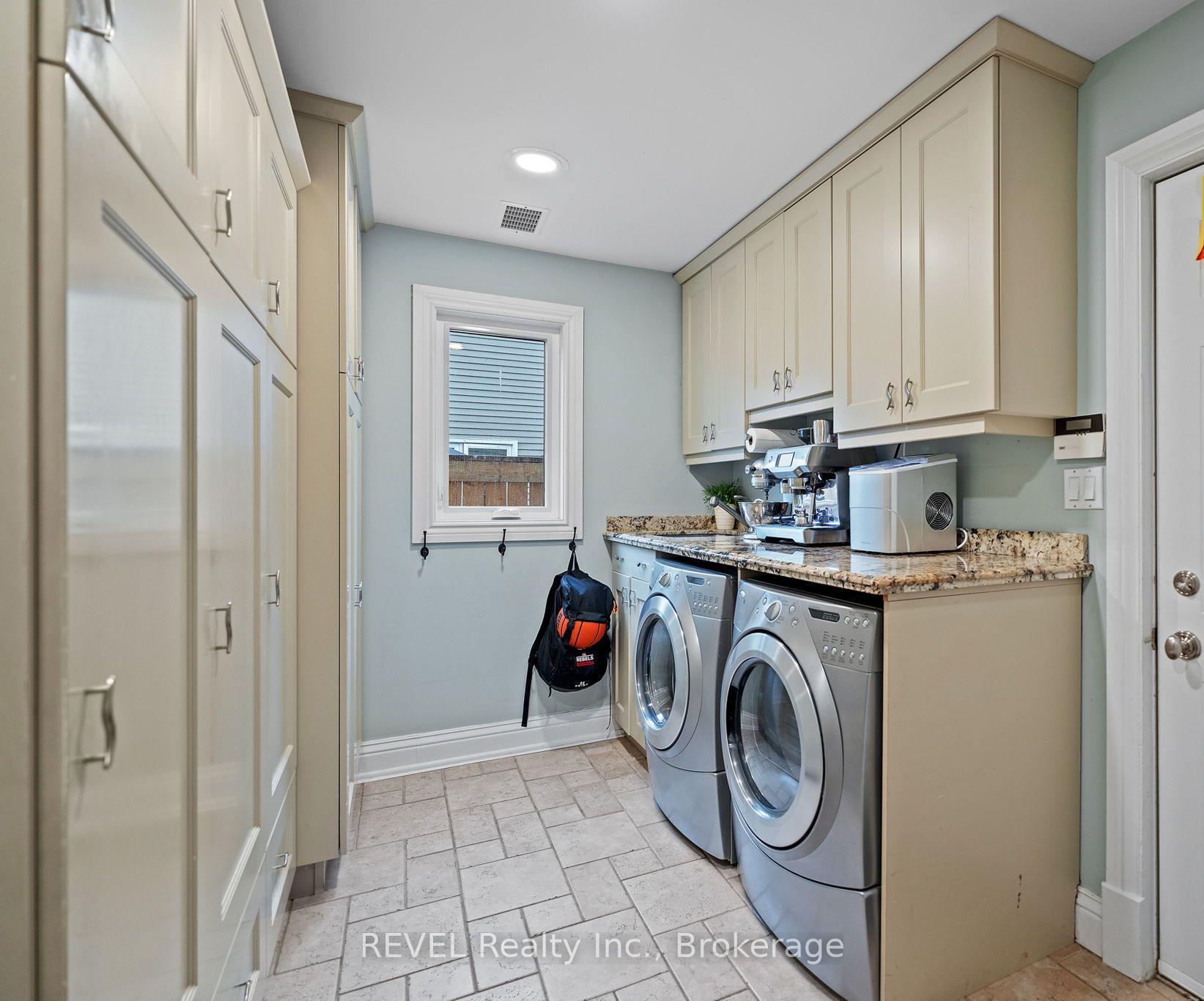 Photo 20 of 13 Breckenridge Boulevard, St. Catharines, Grapeview — HOMEH