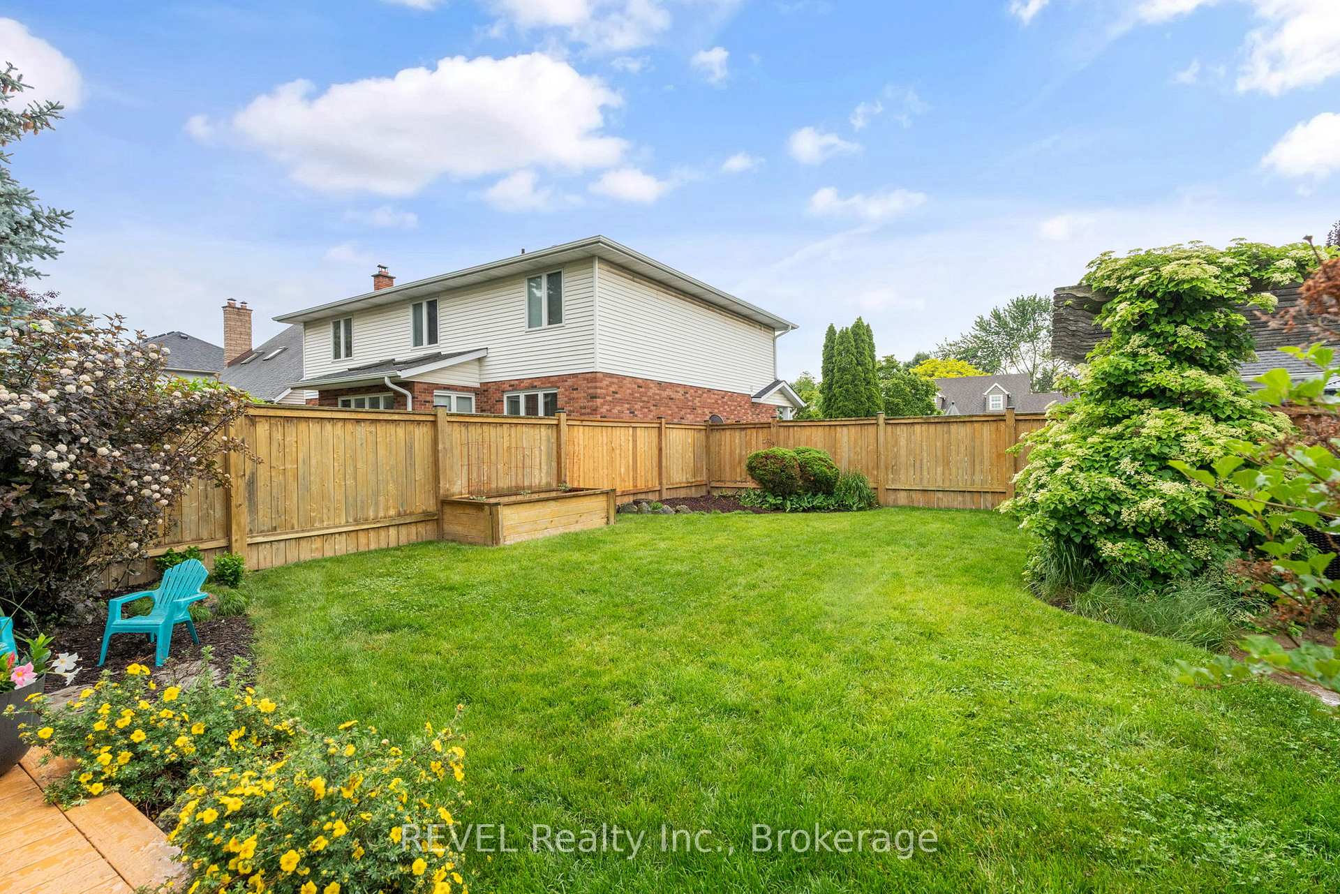 Photo 43 of 13 Breckenridge Boulevard, St. Catharines, Grapeview — HOMEH