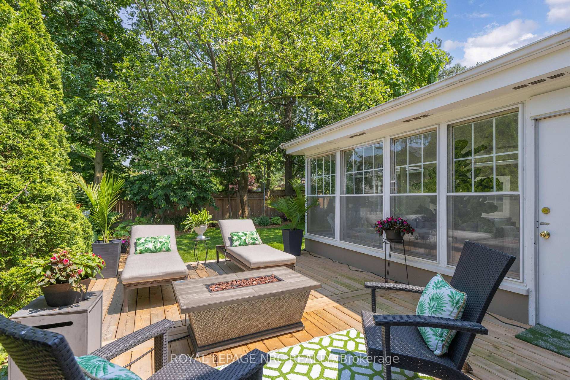 Photo 5 of 51 Hillcrest Avenue, St. Catharines, Old Glenridge — HOMEH