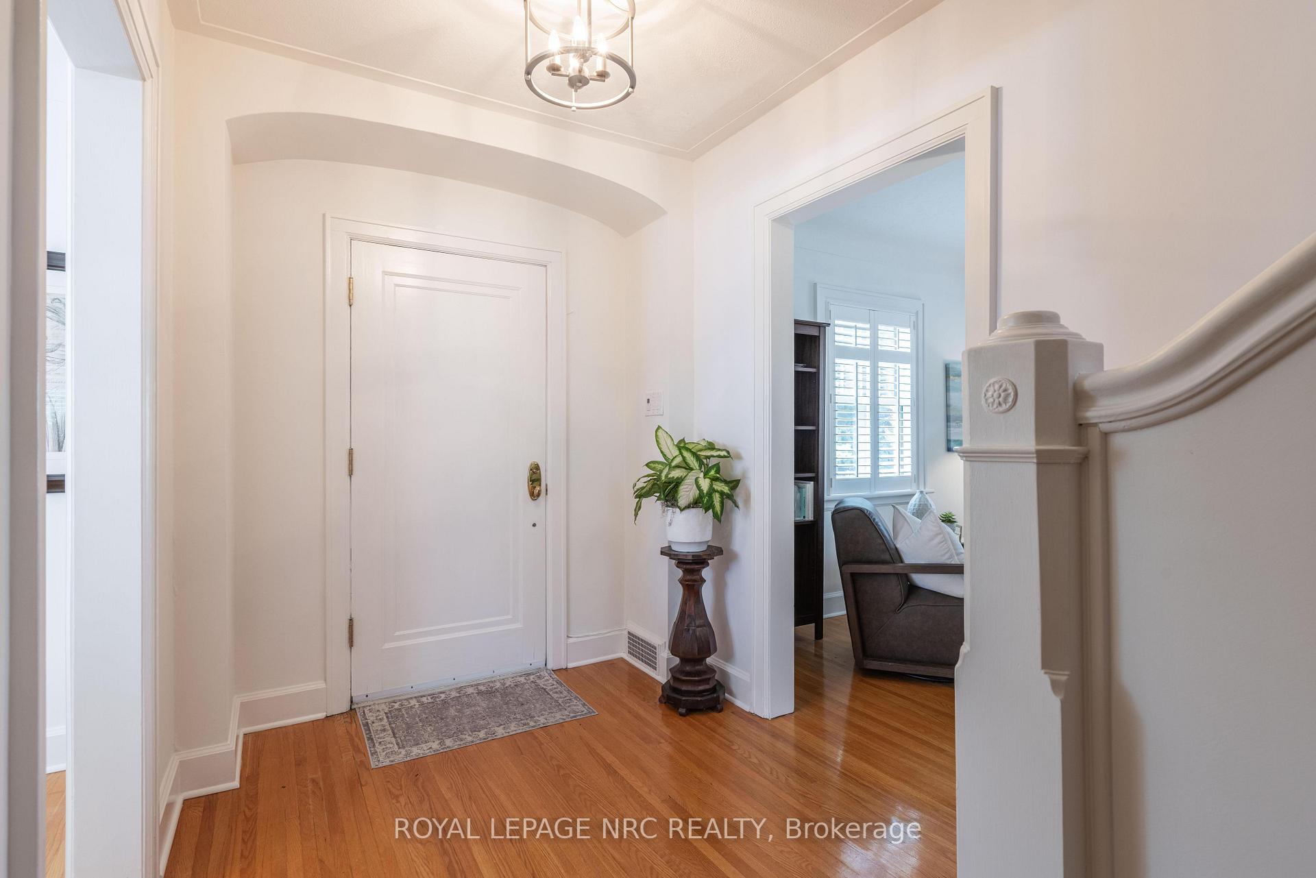 Photo 6 of 51 Hillcrest Avenue, St. Catharines, Old Glenridge — HOMEH
