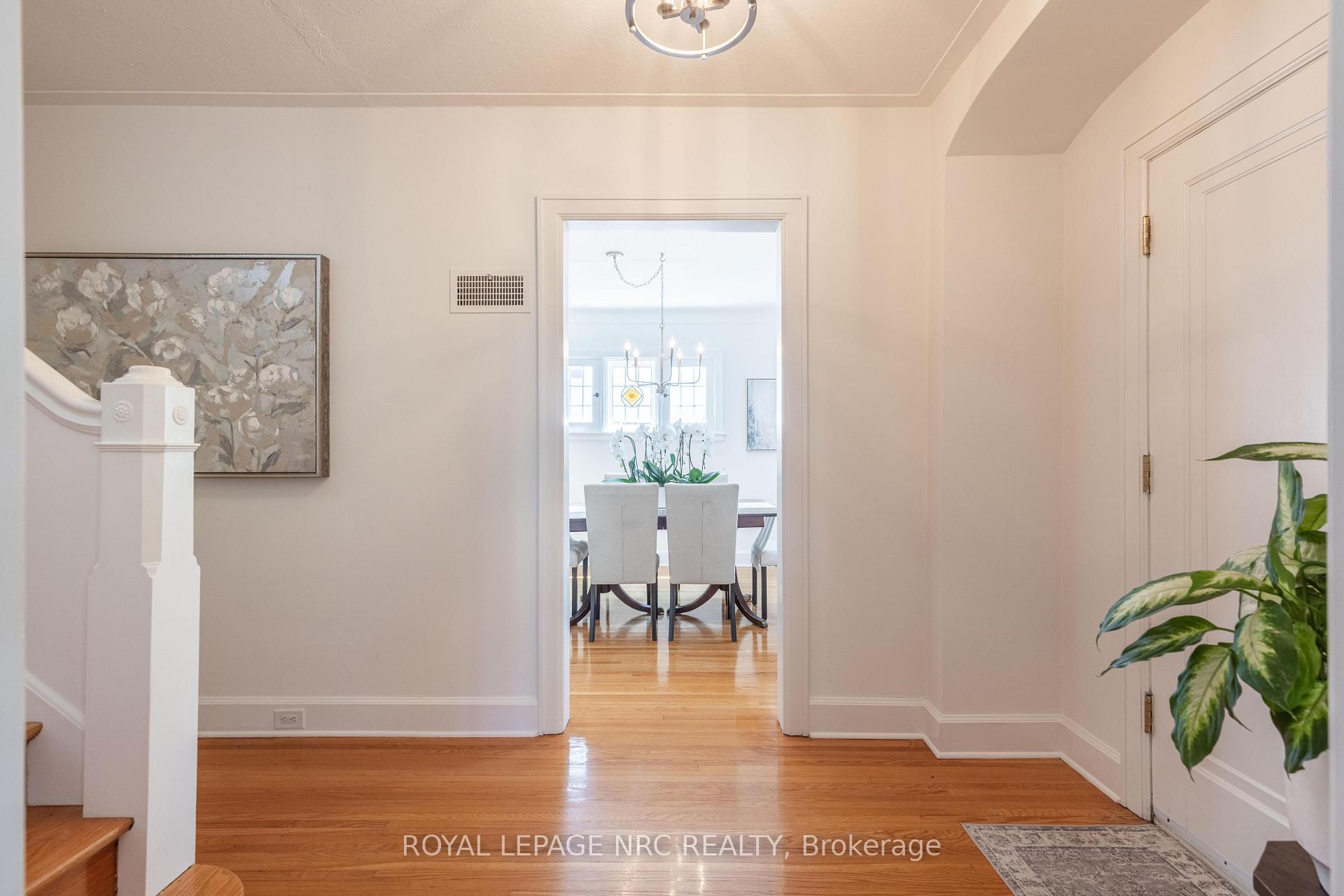 Photo 8 of 51 Hillcrest Avenue, St. Catharines, Old Glenridge — HOMEH