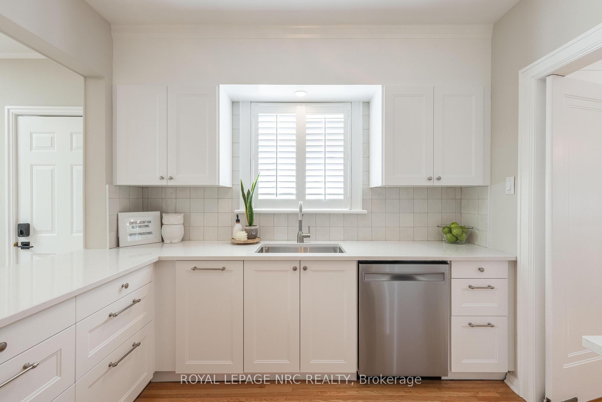 Photo 14 of 51 Hillcrest Avenue, St. Catharines, Old Glenridge — HOMEH